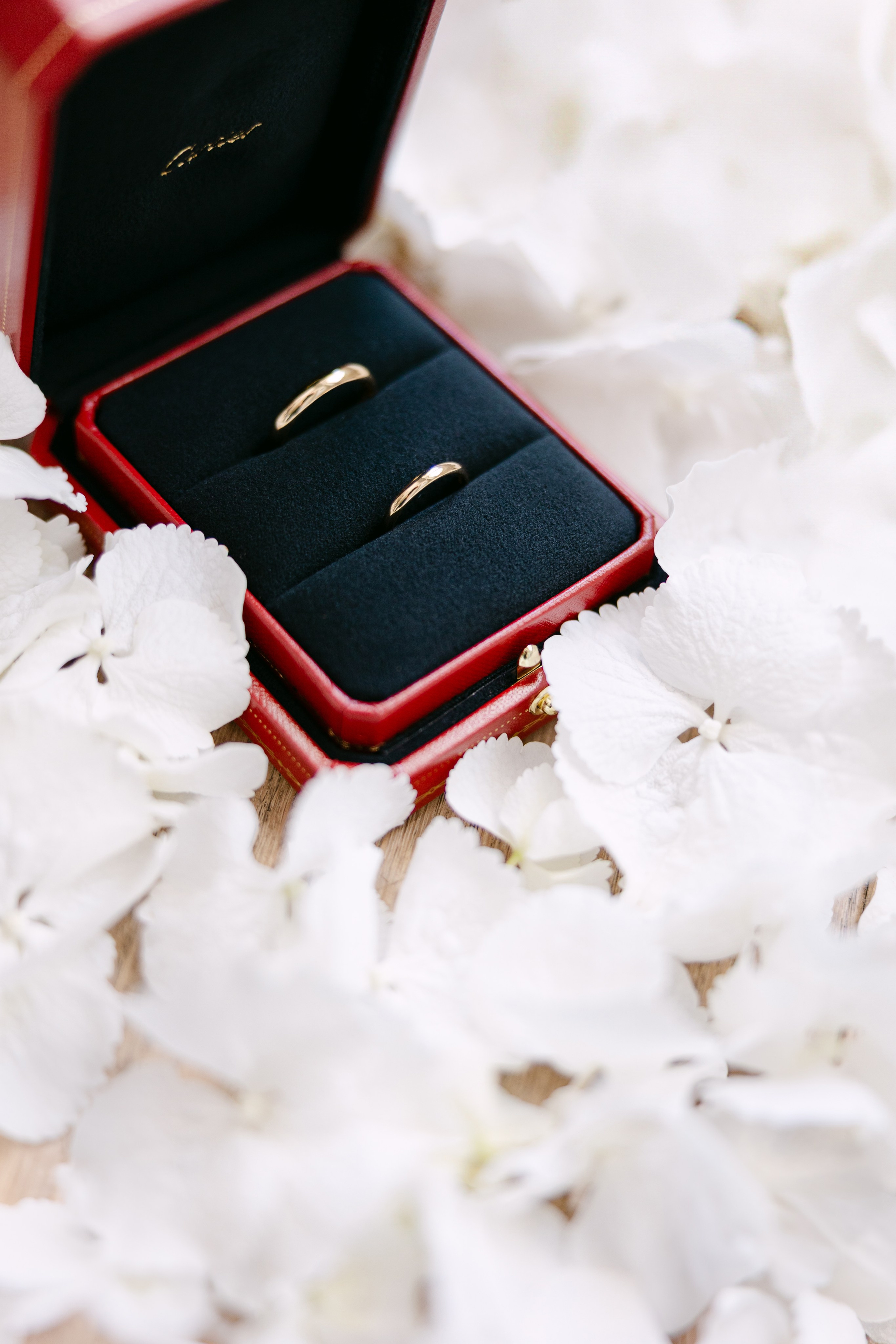 Unforgettable Wedding at Lake Zurich: Landgasthof Halbinsel Au. Wedding and Family Photographer Switzerland and Italy. Valeria Diaz