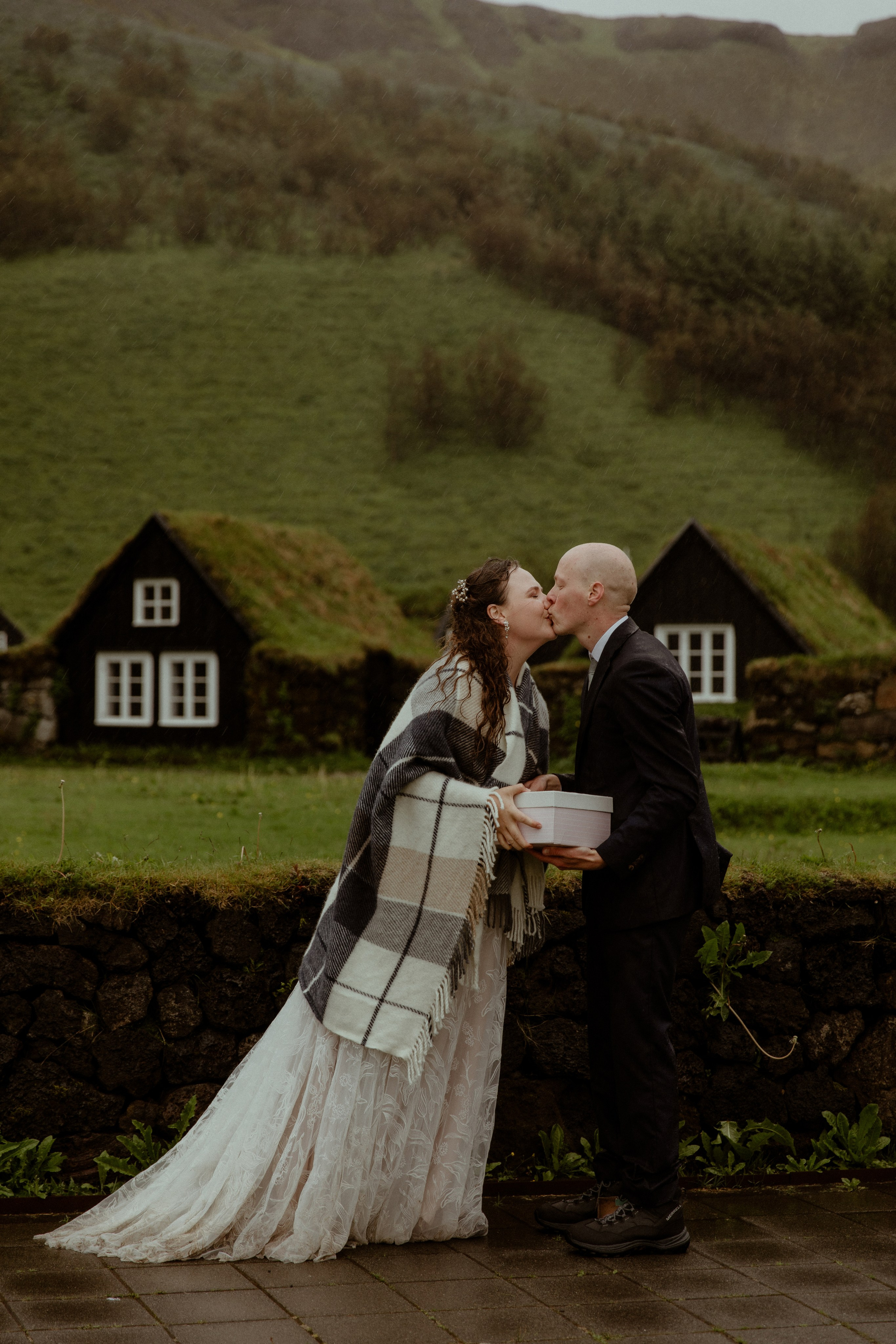 Iceland Elopement at Black Sand Beach. Iceland elopement photo and video | Nikolaichik Photo