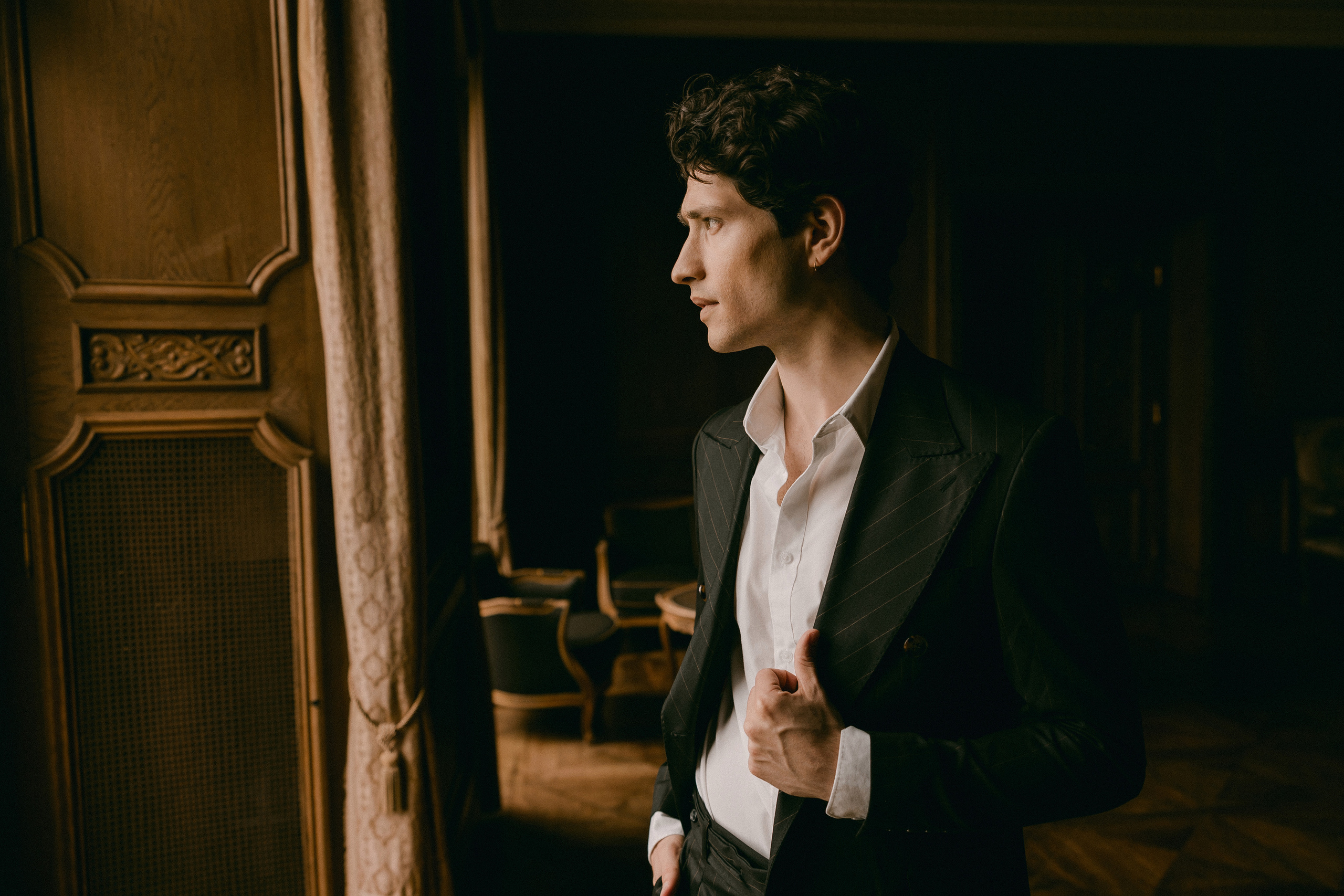 Wedding Photoshoot at St. Charles Hall, Meggen on Lake Lucerne | Stunning Setting at Lake Lucerne. Wedding and Family Photographer Switzerland and Italy. Valeria Diaz