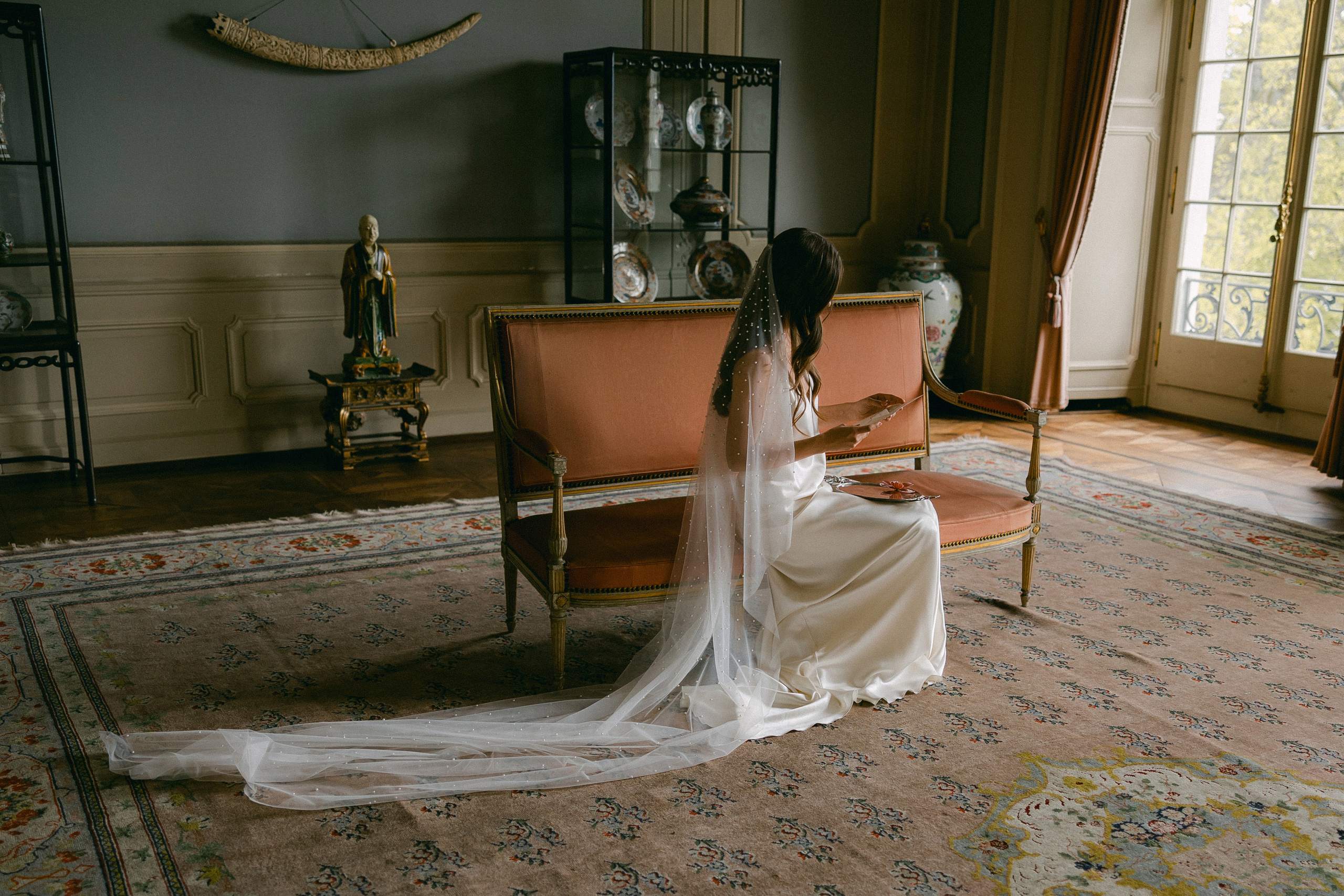 Wedding Photoshoot at St. Charles Hall, Meggen on Lake Lucerne | Stunning Setting at Lake Lucerne. Wedding and Family Photographer Switzerland and Italy. Valeria Diaz