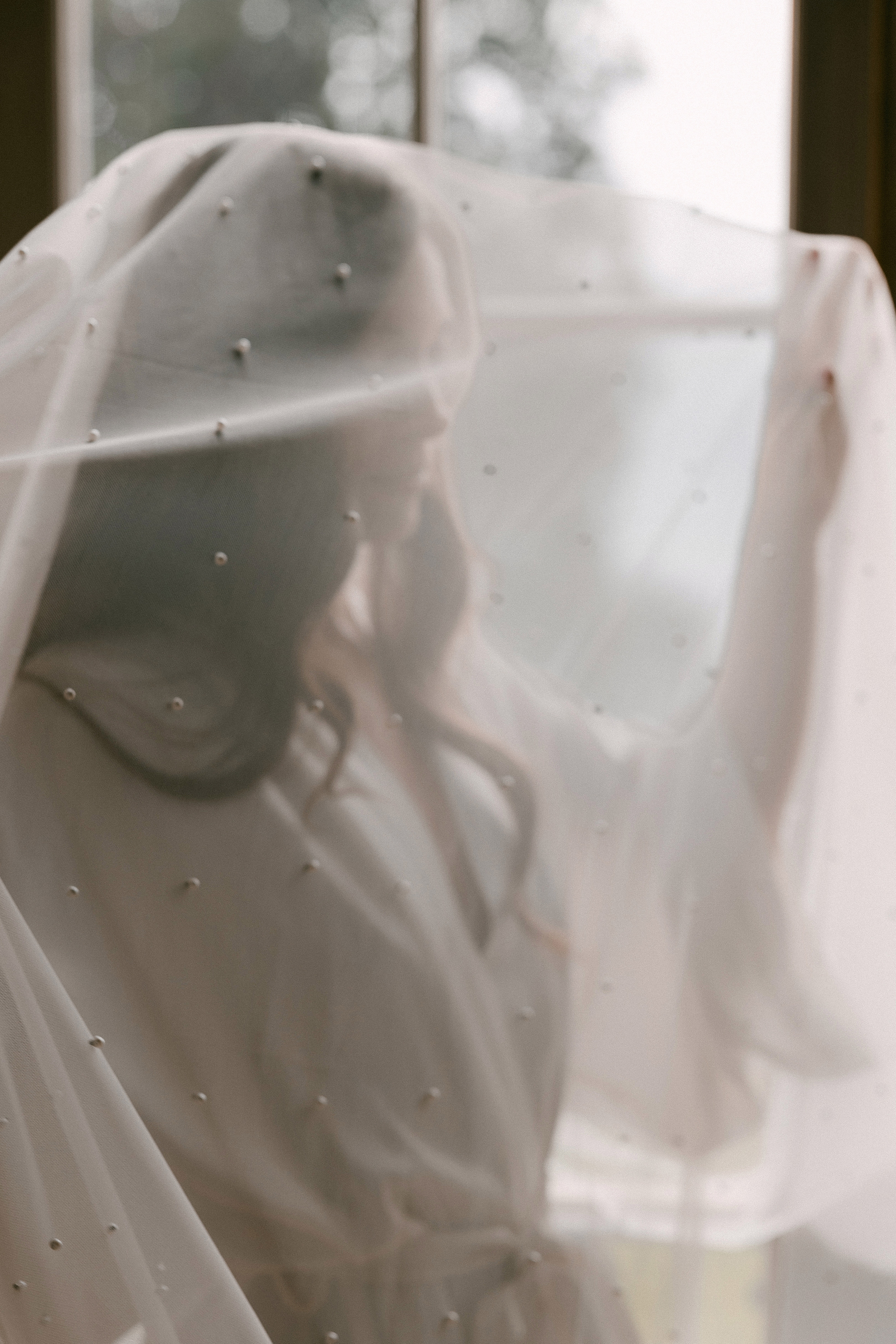 Wedding Photoshoot at St. Charles Hall, Meggen on Lake Lucerne | Stunning Setting at Lake Lucerne. Wedding and Family Photographer Switzerland and Italy. Valeria Diaz