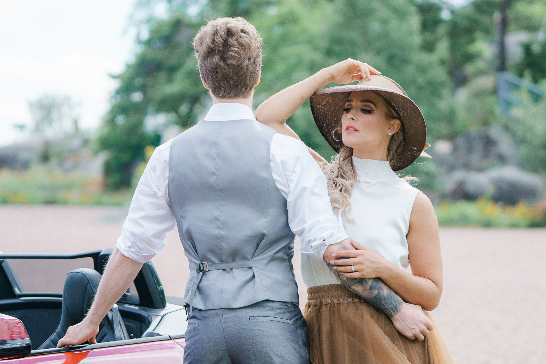 Coffee latte and champagne color wedding at Hanko casino