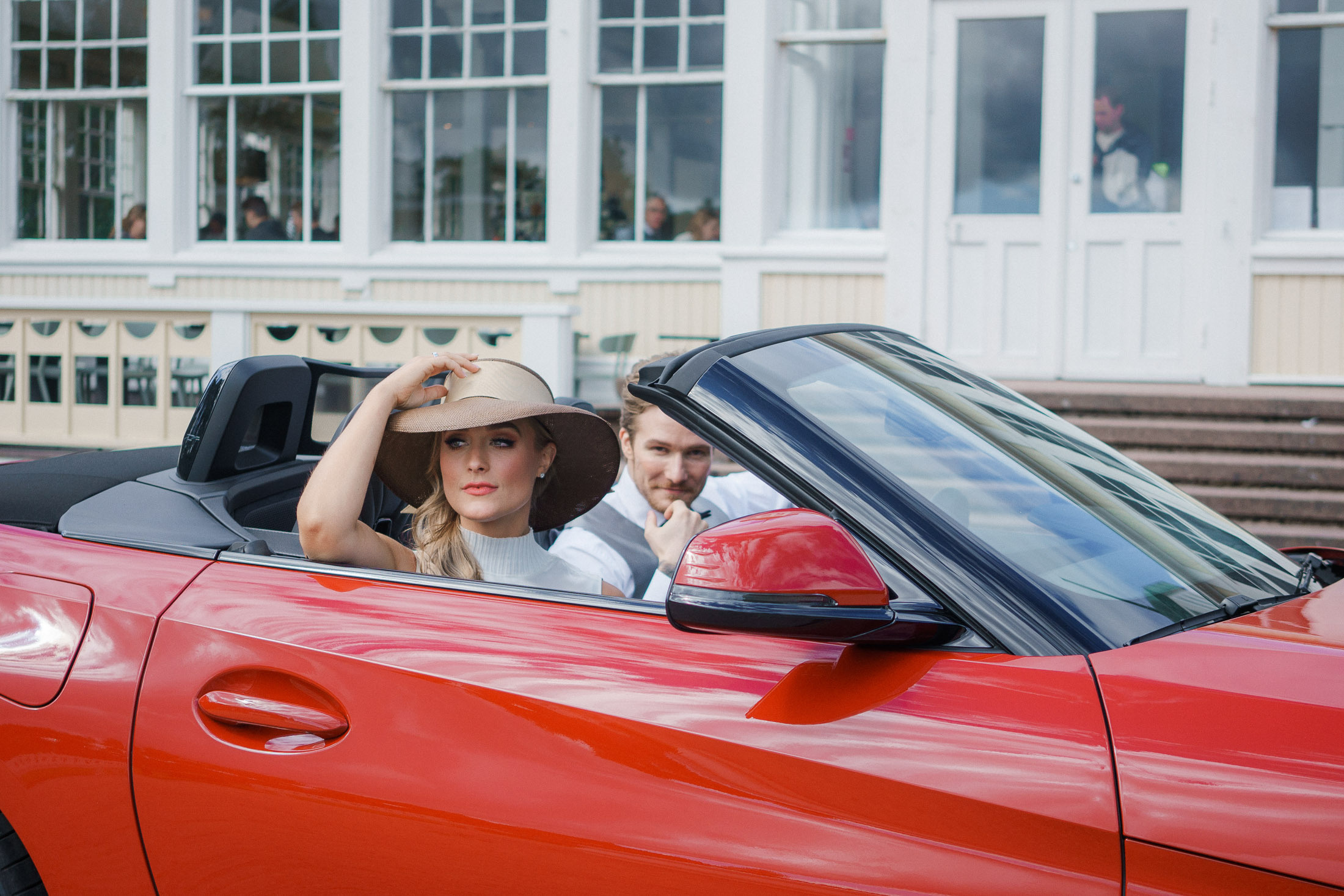 Coffee latte and champagne color wedding at Hanko casino