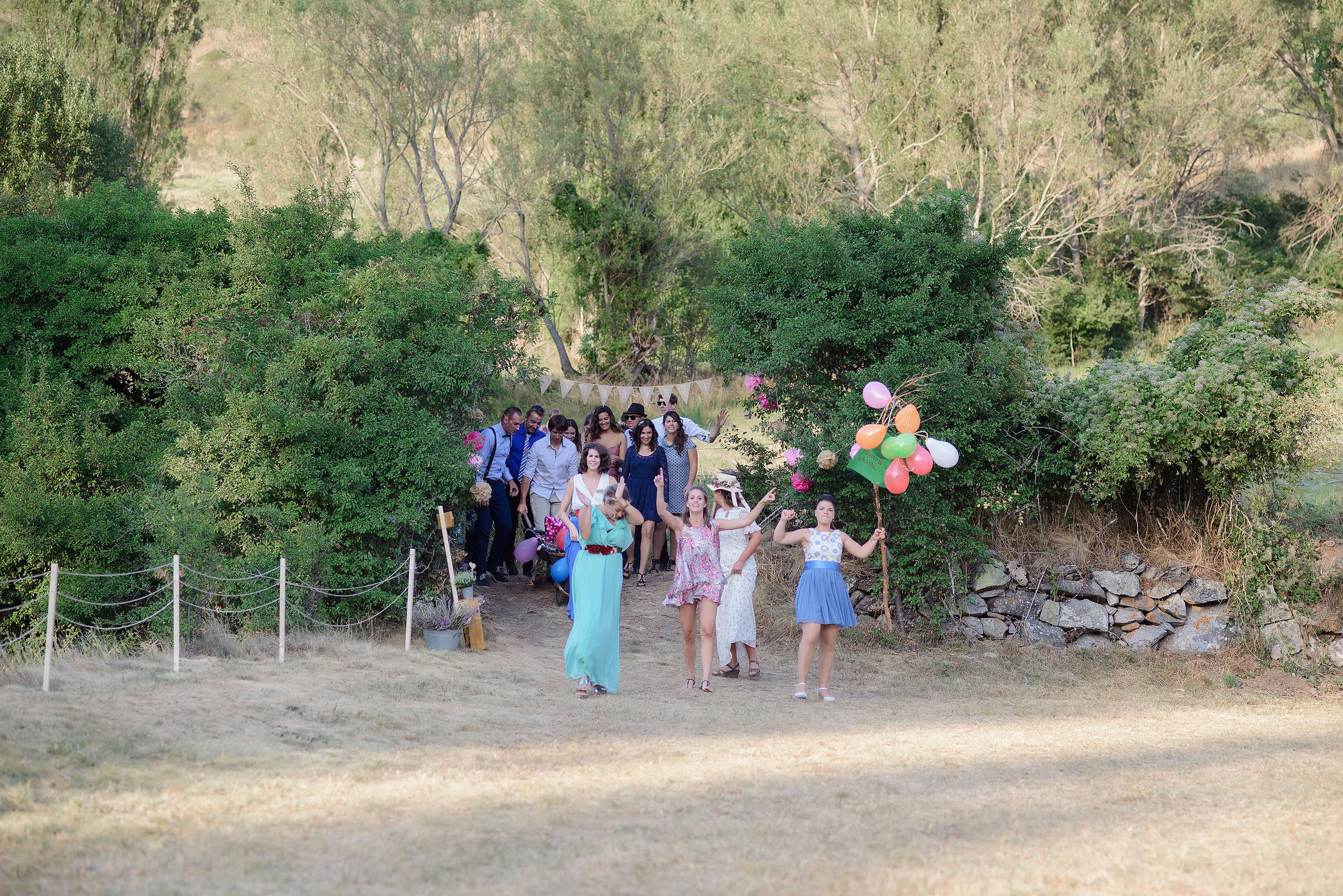 Boda Sallent de Gallego - Maria y Txomin - Fotografos bodas Pirineo. PIXLOVE - Fotógrafos de bodas Huesca Pirineos Zaragoza