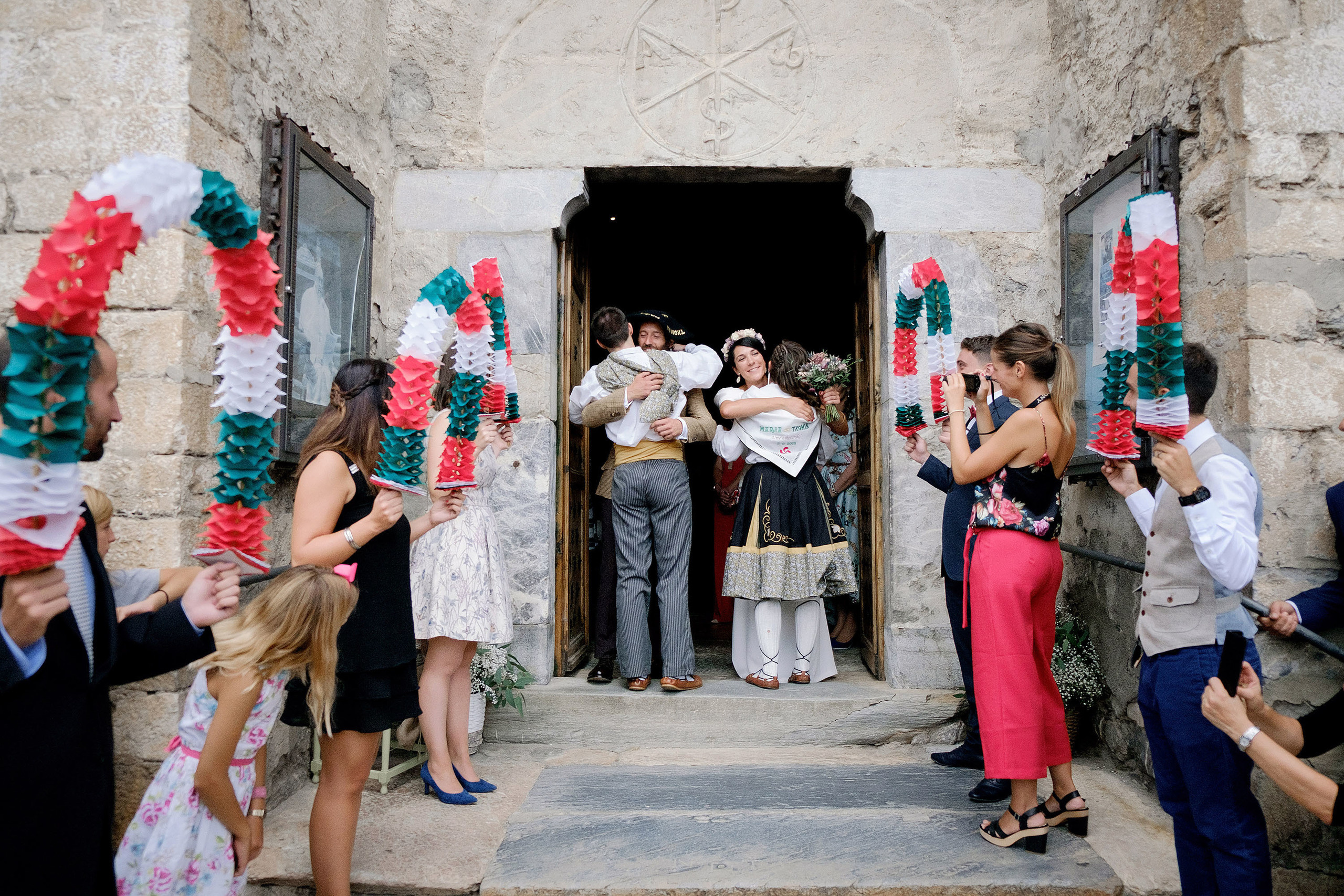 Boda Sallent de Gallego - Maria y Txomin - Fotografos bodas Pirineo. PIXLOVE - Fotógrafos de bodas Huesca Pirineos Zaragoza