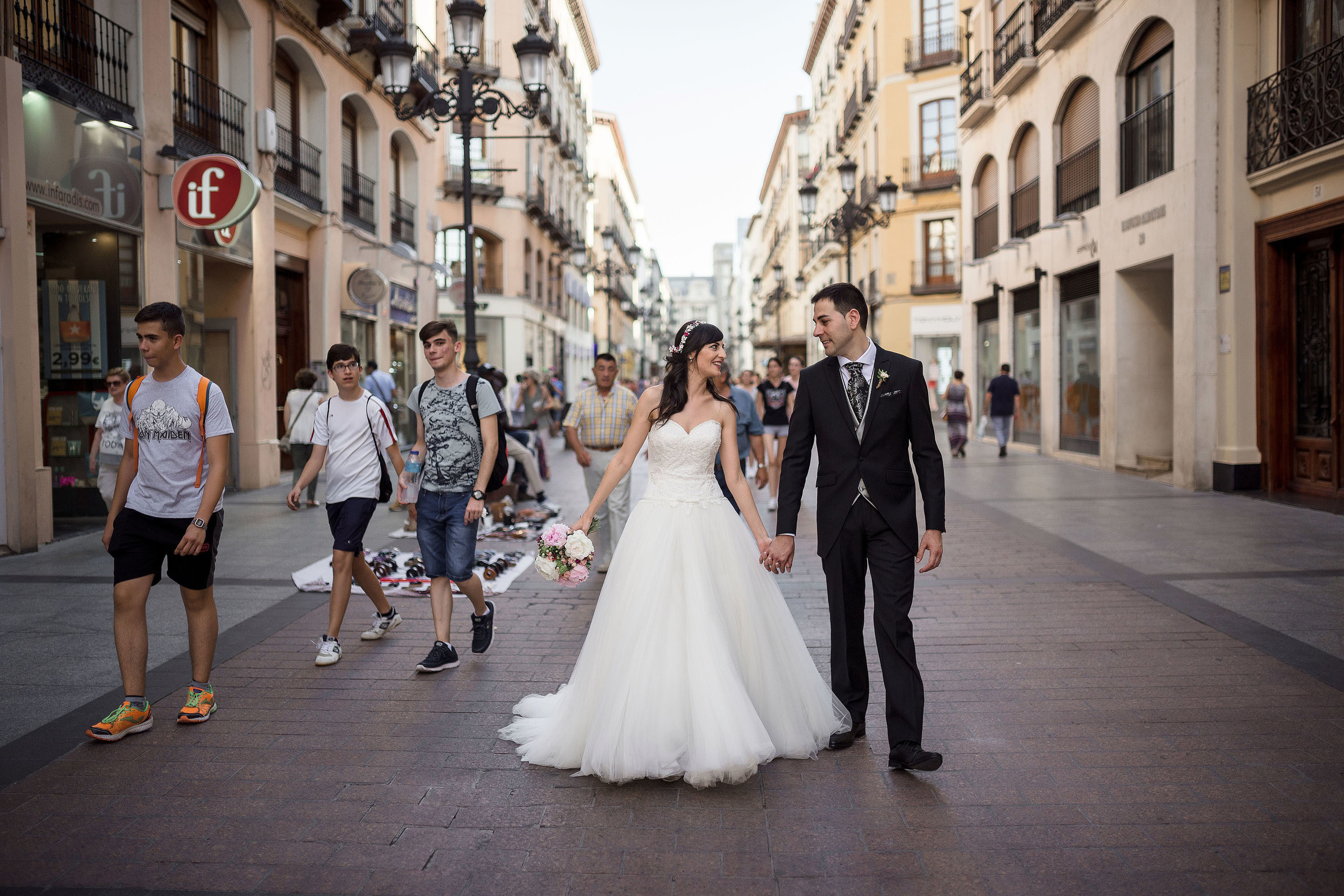 Boda Finca Sansui Zaragoza - Marta &J orge - Iglesia de Santa Isabel. PIXLOVE - Fotógrafos de bodas Huesca Pirineos Zaragoza