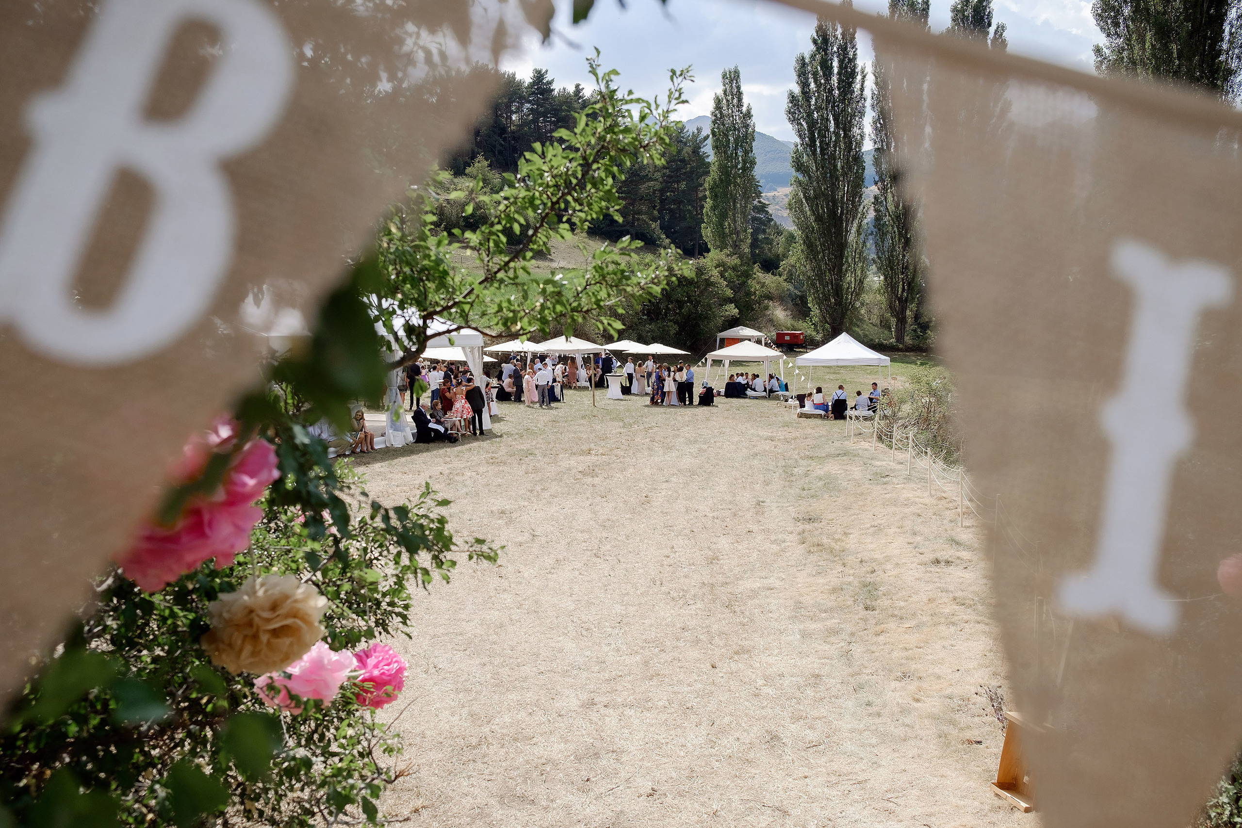 Boda Sallent de Gallego - Maria y Txomin - Fotografos bodas Pirineo. PIXLOVE - Fotógrafos de bodas Huesca Pirineos Zaragoza