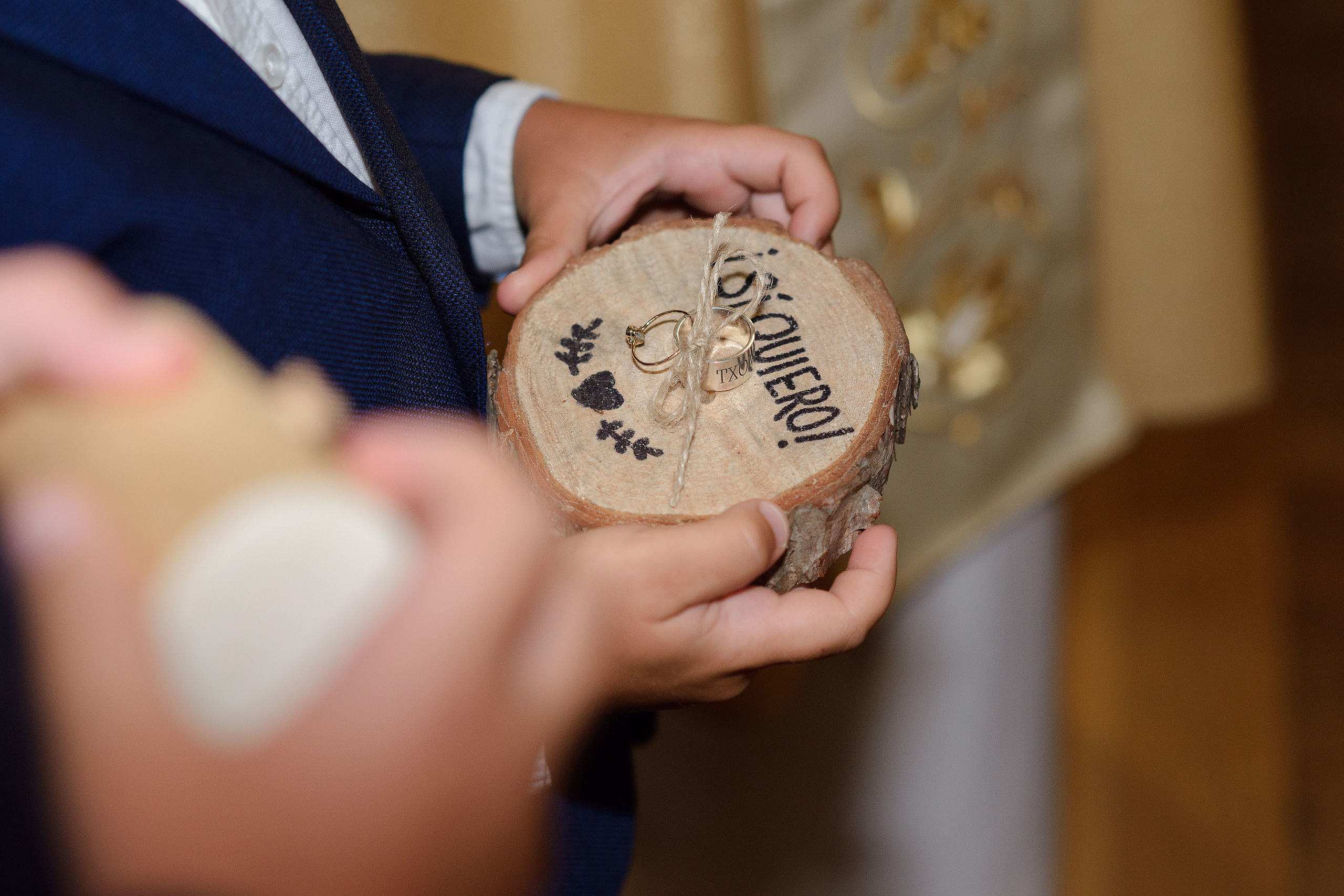 Boda Sallent de Gallego - Maria y Txomin - Fotografos bodas Pirineo. PIXLOVE - Fotógrafos de bodas Huesca Pirineos Zaragoza