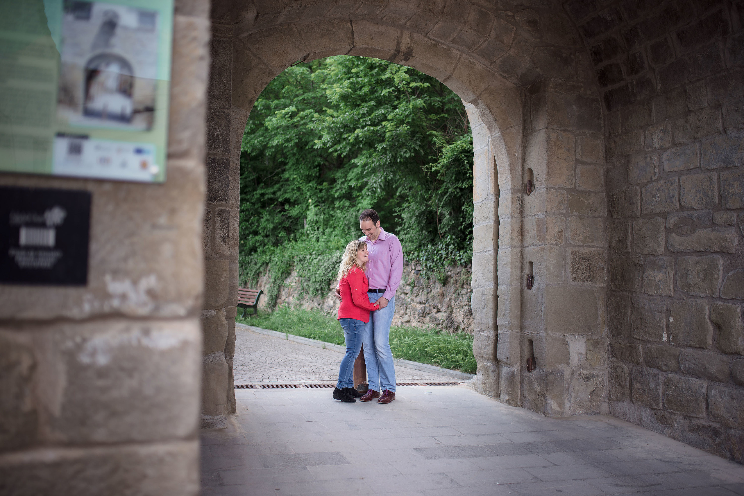 Preboda Graus - Love Story - Hannah + Sergio / Fotografos Huesca Zarag. PIXLOVE - Fotógrafos de bodas Huesca Pirineos Zaragoza