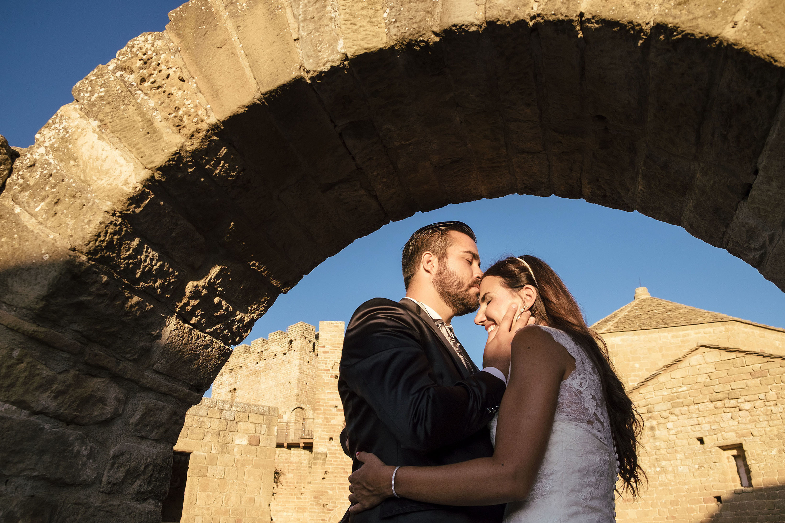 Postboda Castillo de Loarre - Patricia & Diego - Bodas Pirineo, Huesca. PIXLOVE - Fotógrafos de bodas Huesca Pirineos Zaragoza
