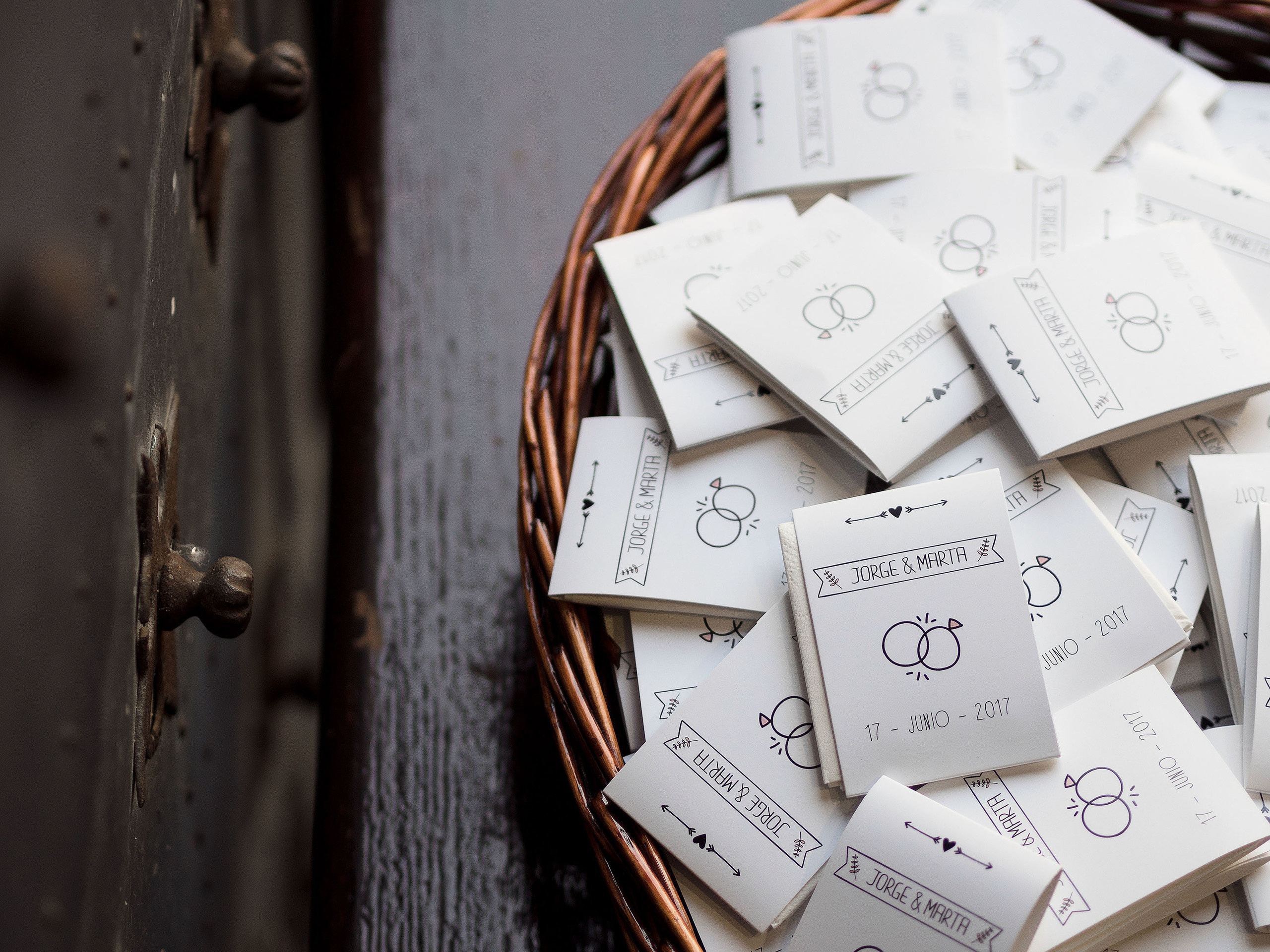 Boda Finca Sansui Zaragoza - Marta &J orge - Iglesia de Santa Isabel. PIXLOVE - Fotógrafos de bodas Huesca Pirineos Zaragoza