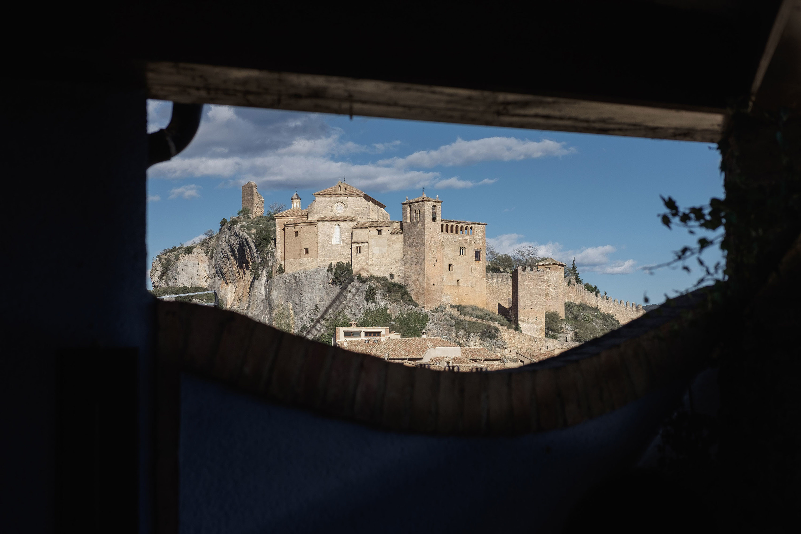 Preboda Alquezar / Teresa + David / Love Story / Fotógrafos bodas. PIXLOVE - Fotógrafos de bodas Huesca Pirineos Zaragoza