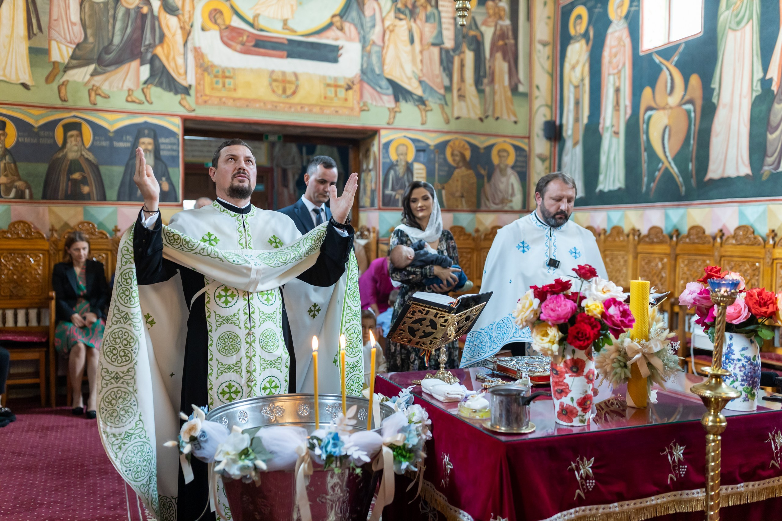 fotograf botez , fotografie botez Botoșani, fotograf Alin Chirilă, amintiri botez, fotografii botez, botez Miruna Parascheva, fotograf copii, fotografie botez în Botoșani-alt="botez , fotografie botez Alin Chirilă, amintiri botez, fotografii emoționante botez Botoșani"-- fotografii-botez-bebelus- amintiri-botez-micuț- moment-sfânt-crestinare- fotografie-emotionanta-botez- detalii-botez-bebelusi- parinti-fericiti-la-botez- fotograf-botez-profesionist- botez-in-biserica-ortodoxa- micuț-botezat-cu-emoție- zâmbete-și-lacrimi-la-botez- bebeluș-la-cristelniță- decor-botez-colorat- botez-cu-dragoste-și-credință- emotie-pura-la-botez- fotograf-botez-botosani- botez-iasi-suceava-fotograf- amintiri-nepretuite-botez-- Preotul ținându-l pe micuțul Mathias Gabriel la botez, în biserica Înălțarea Domnului, Copălău - Detalii de la botezul lui Mathias – lumânare, trusou și icoană - Familia lui Mathias Gabriel alături de micuț, în ziua botezului - Portret emoționant cu mama și bebelușul în brațe, în biserică,fotograf profesionist evenimente Botoșani, Iași, Suceava, Fălticeni, Bacău, Pașcani, Roman - AlinoFotoStudio by Alin Chirilă - servicii foto nuntă, botez, cununie, ședințe foto creative, albume personalizate, fotografii emoționante și calitative pentru cele mai importante momente din viață,fotograf nuntă Botoșani Alin Chirilă, ședință foto botez Iași - AlinoFotoStudio, servicii fotograf profesionist evenimente Suceava, fotograf cununie civilă Fălticeni - Alin Chirilă, album foto nuntă personalizat Bacău.“Bebeluș botezat în biserică, ținut în brațe de nași” • “Detaliu cu lumânarea de botez decorată cu flori albe” • “Părinți emoționați alături de copilul lor la ceremonia de botez” • “Masa festivă de botez cu decor tematic și tort personalizat” • “Momentul în care preotul toarnă apă sfințită pe fruntea bebelușului” “Bebeluș în rochie albă de botez, zâmbind în brațele mamei” • “Detaliu cu cruciulița de botez așezată pe o pernă de satin” • “Părinți și nași aprinzând lumânările în timpul ceremoniei de botez” • “Tort de botez decorat cu figurine tematice și numele copilului” • “Copil botezat dormind liniștit în pătuțul decorat festiv” • “Momentul în care preotul binecuvântează copilul în fața altarului” • “Invitați adunându-se în jurul mesei festive la petrecerea de botez” • “Bebeluș ținând în mână o jucărie personalizată primită la botez” • “Familie fericită pozând împreună după ceremonia de botez” • “Decor tematic cu baloane și flori la locația petrecerii de botez” fotograf Botoșani fotograf evenimente fotograf botez Alin Chirila fotograf alinofotostudio.fotograf botez Amelis Maria, fotografie botez Botoșani, fotograf Alin Chirilă, amintiri botez, fotografii botez, botez Amelis Maria, fotograf copii, fotografie botez în Botoșani,