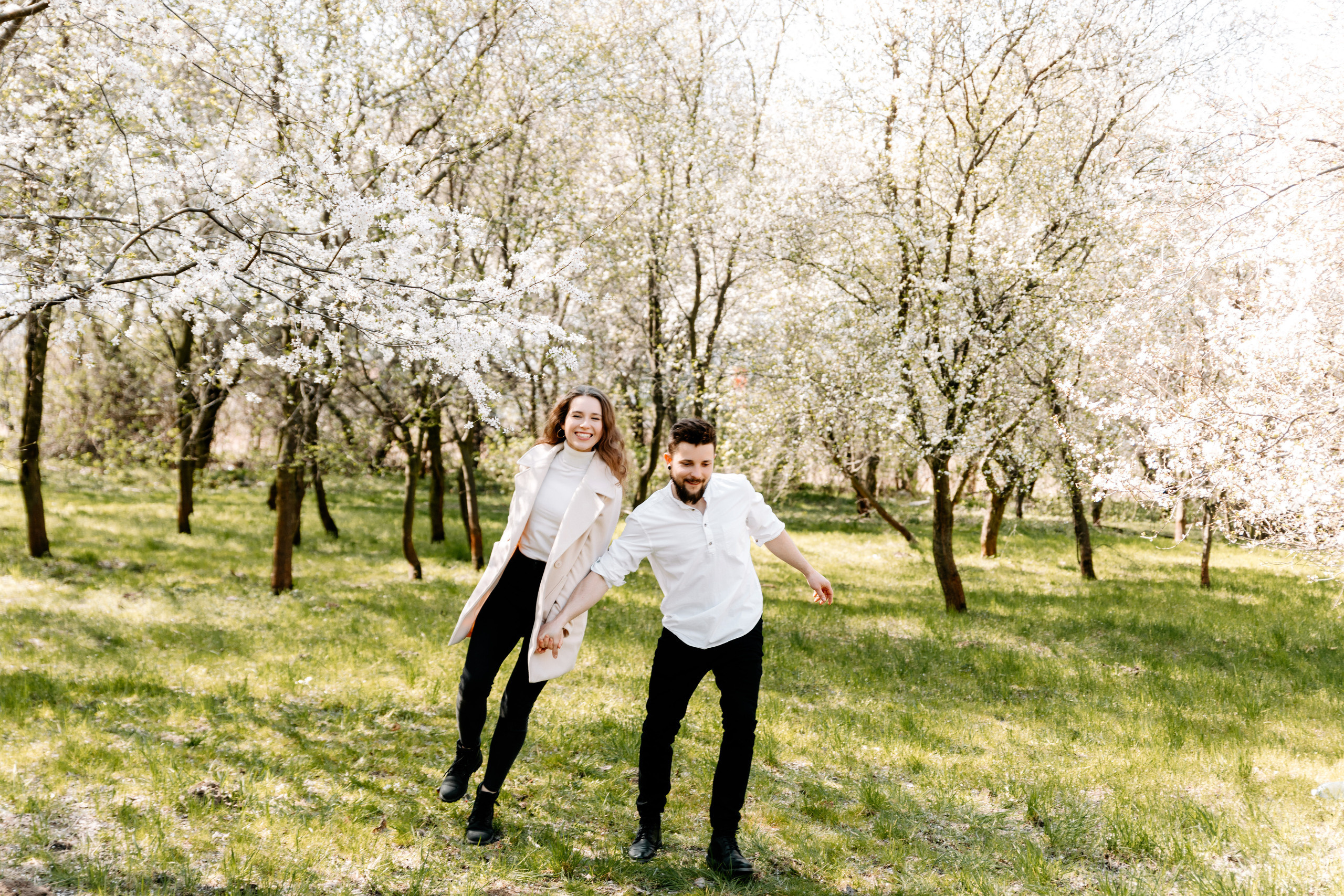 Julia ♡ Adrian. Fotograf Ślubny Warszawa - Sesje Biznesowe Rodzinne Eventy