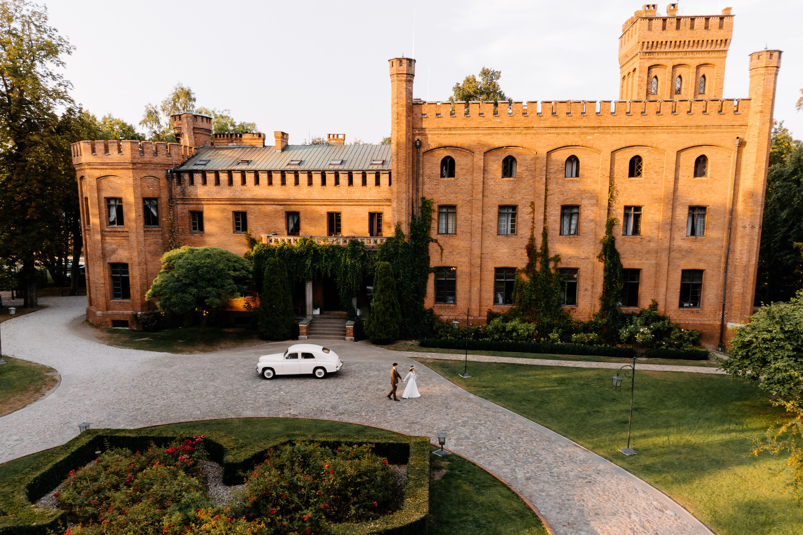 Laura ♡ Marcin. Fotograf Ślubny Warszawa - Sesje Biznesowe Rodzinne Eventy