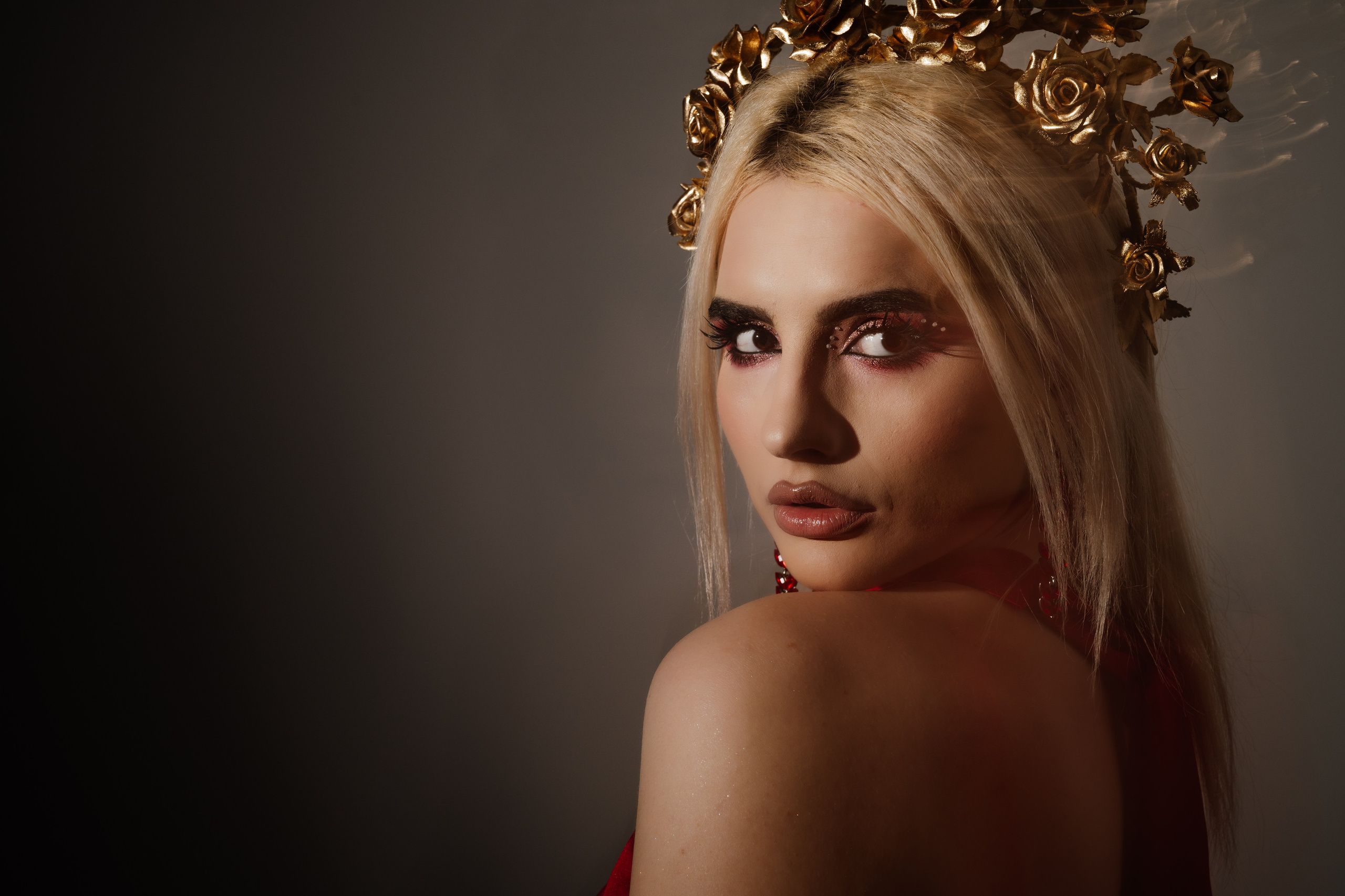 Photographie de portrait en studio. Photographe de mariage région de Liège Stefan Bogdan