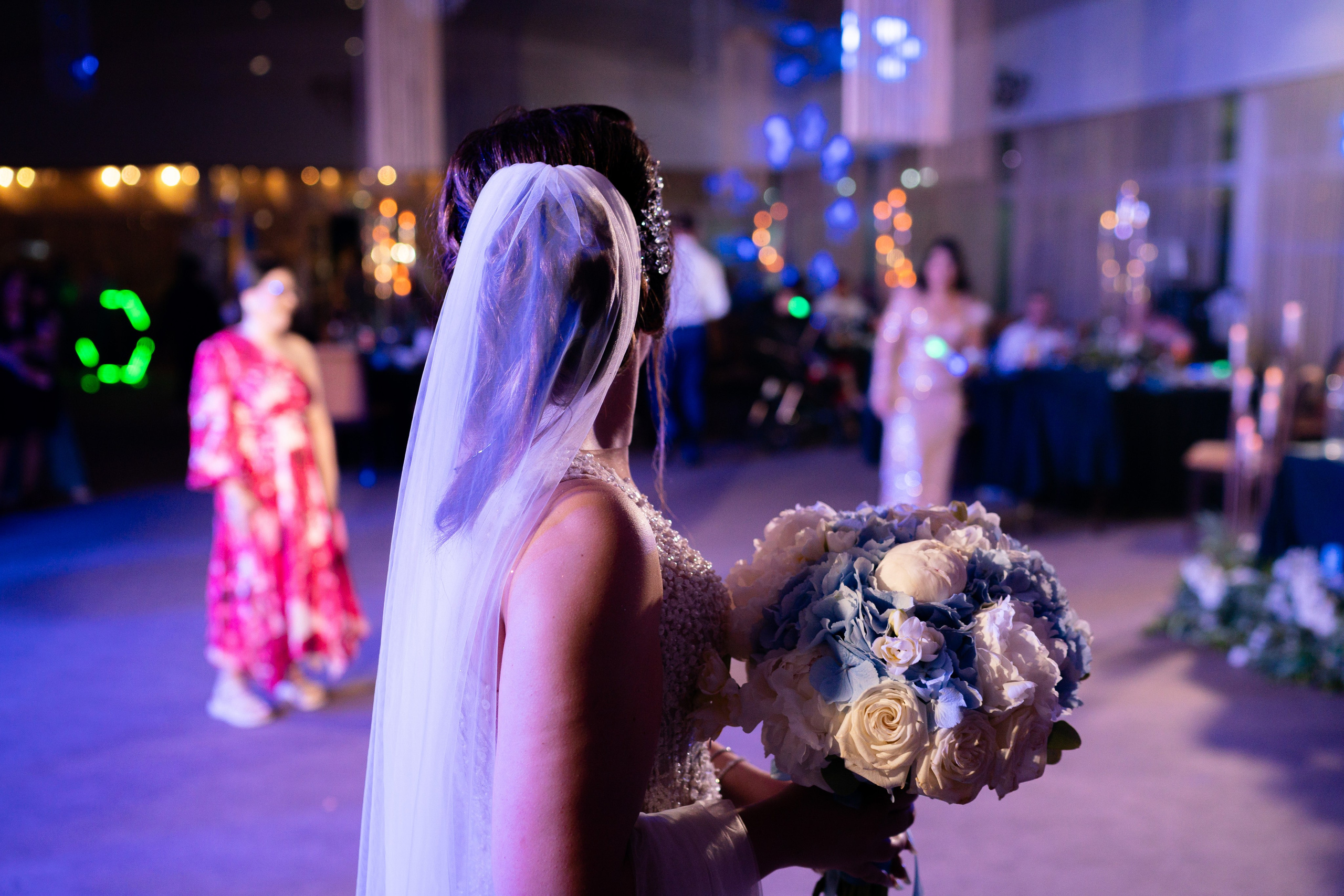 Crina & Cătălin. Acasă