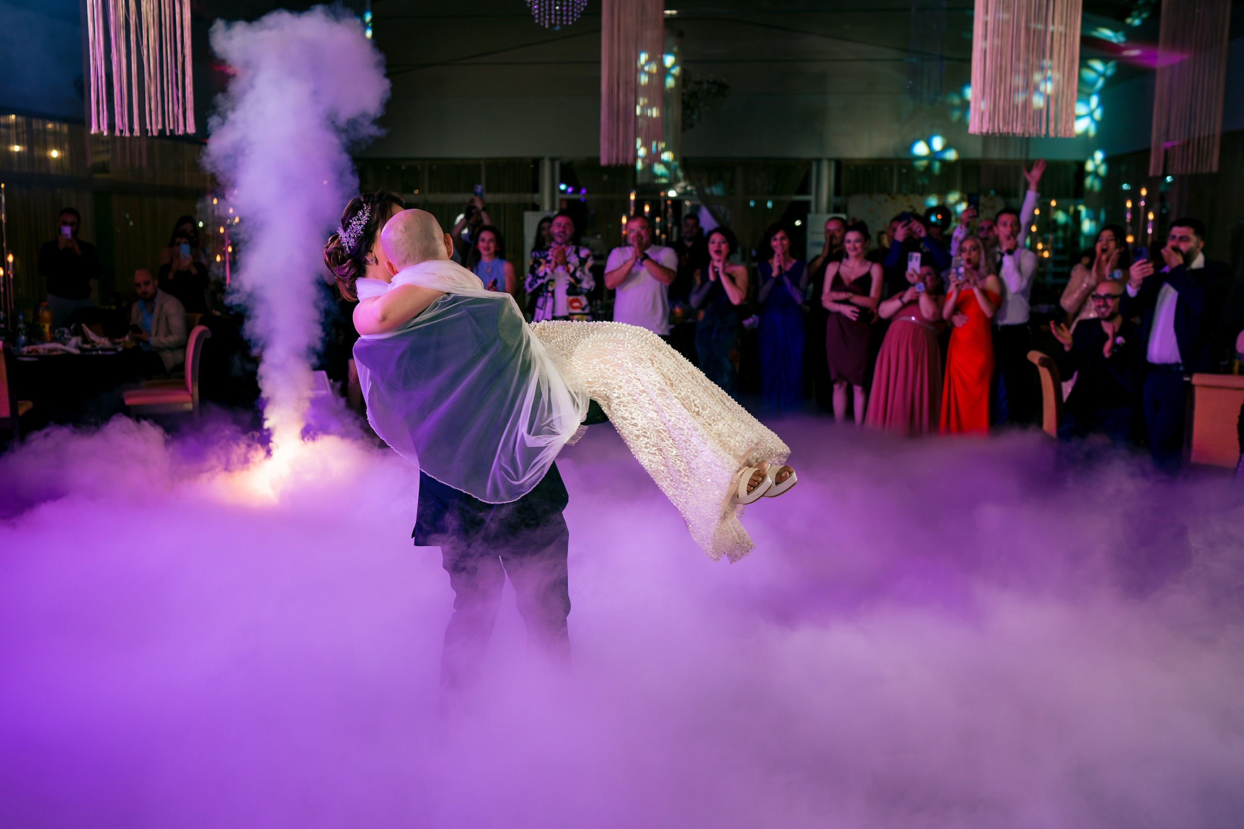 Crina & Cătălin. Acasă