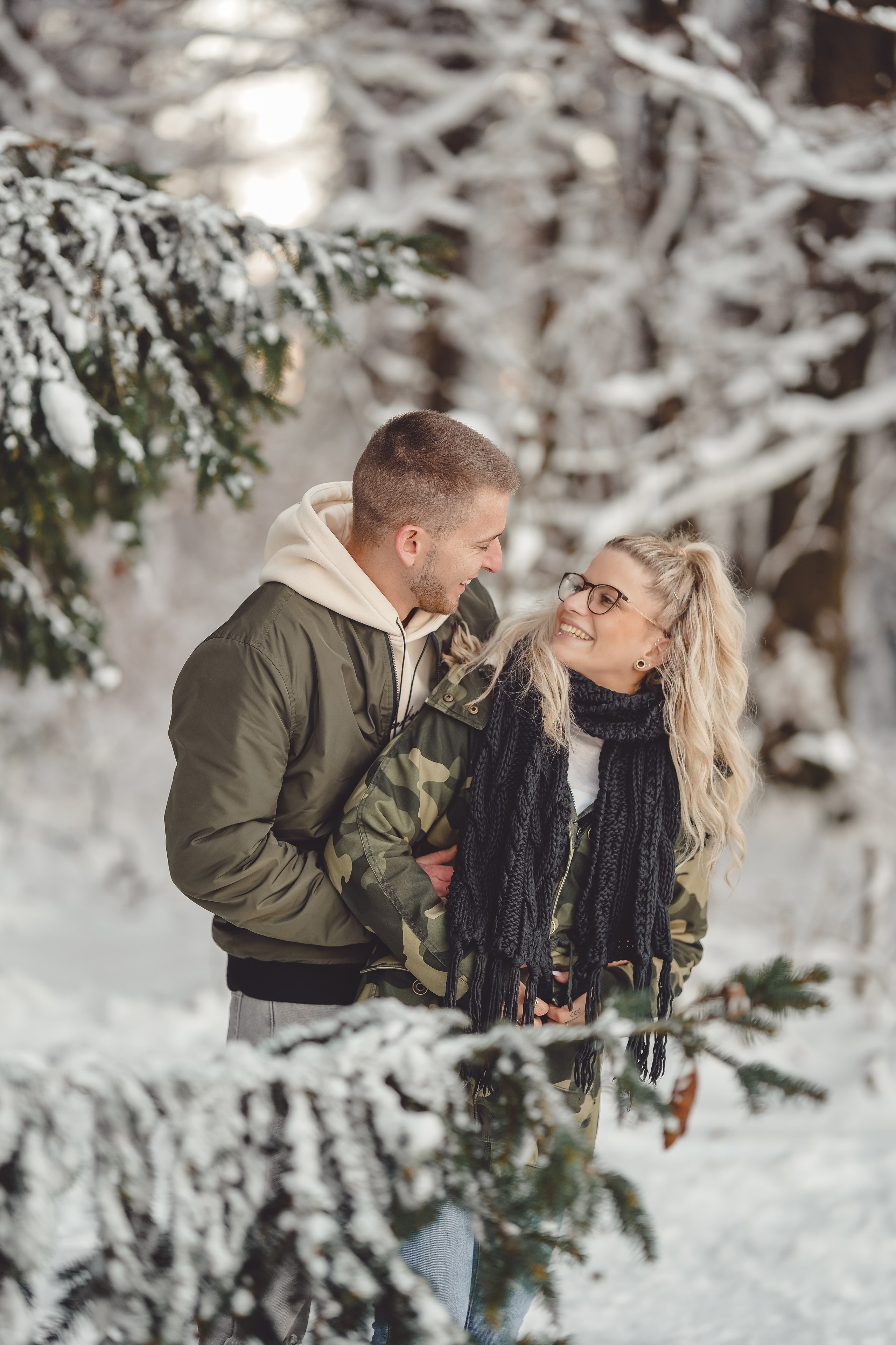 Winter Lovestory. Portraitfotografie in Gründau Elena Ohnstedt