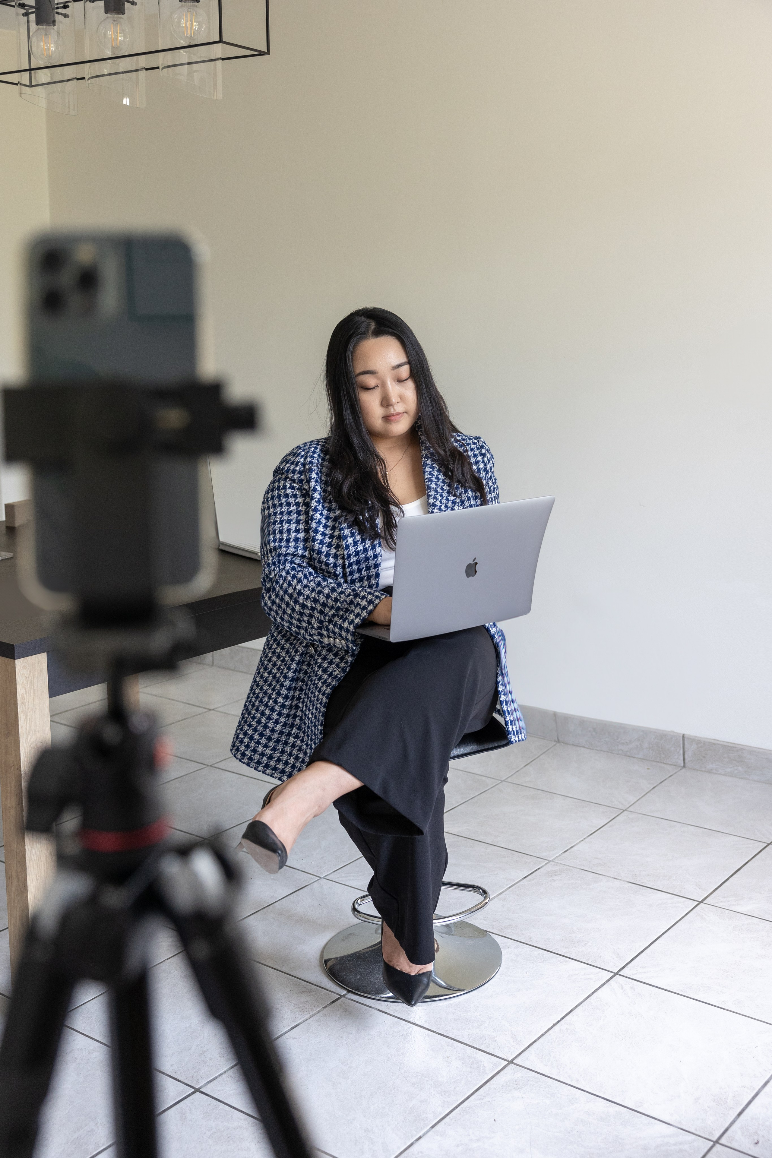 Personal brand photoshoot for Eve in Plaisans-du-Touche. Евгения Смирнова — фотограф в Тулузе и юго-западной Франции