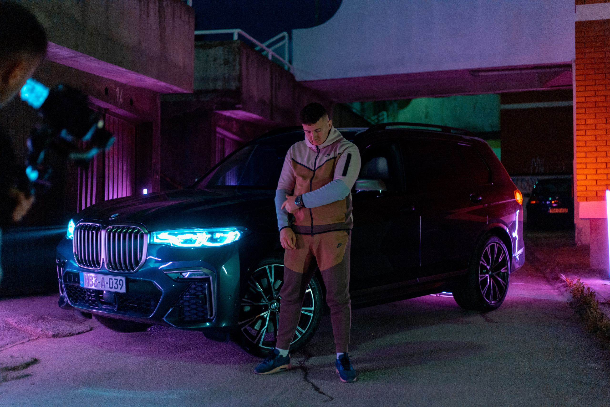 Igor Buzov — Intro