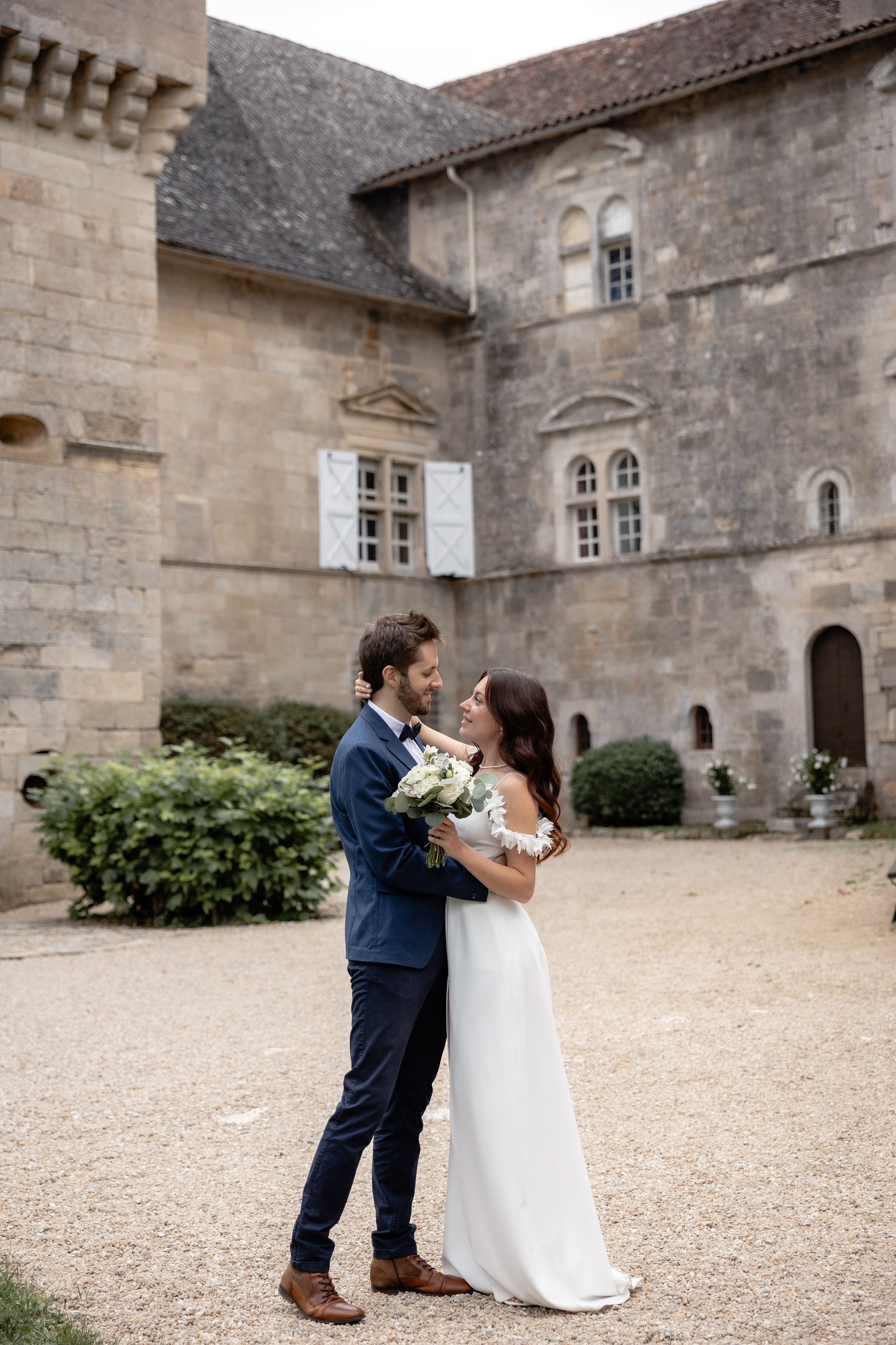 Elopement at Château de Cénevières. Евгения Смирнова — фотограф в Тулузе и юго-западной Франции