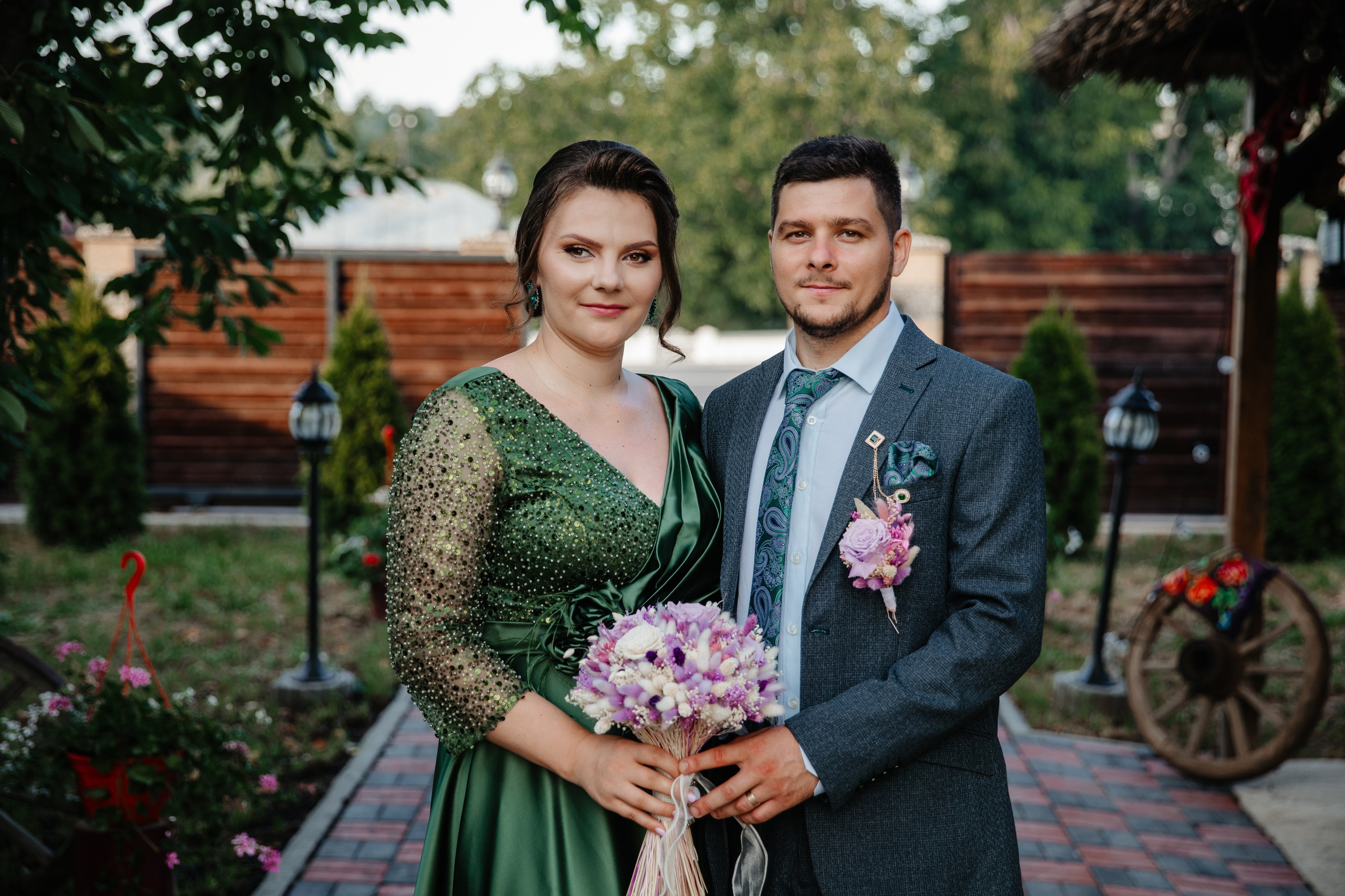 servicii foto. servicii foto Botoșani. servicii foto video Botoșani. fotograf nunta. fotograf evenimente. fotograf nunta Botoșani. Alin chirila. Alin chirila fotograf. Alinofotostudio.- Mire și mireasă – Marius și Nina – ziua nunții, 2024 - Emoție la cununia religioasă – Botoșani, Marius & Nina - Dansul mirilor – Marius și Nina, nuntă de poveste - Sedinta foto romantică în natură – Marius & Nina - Detalii elegante de nuntă – rochia miresei, buchet, verighete