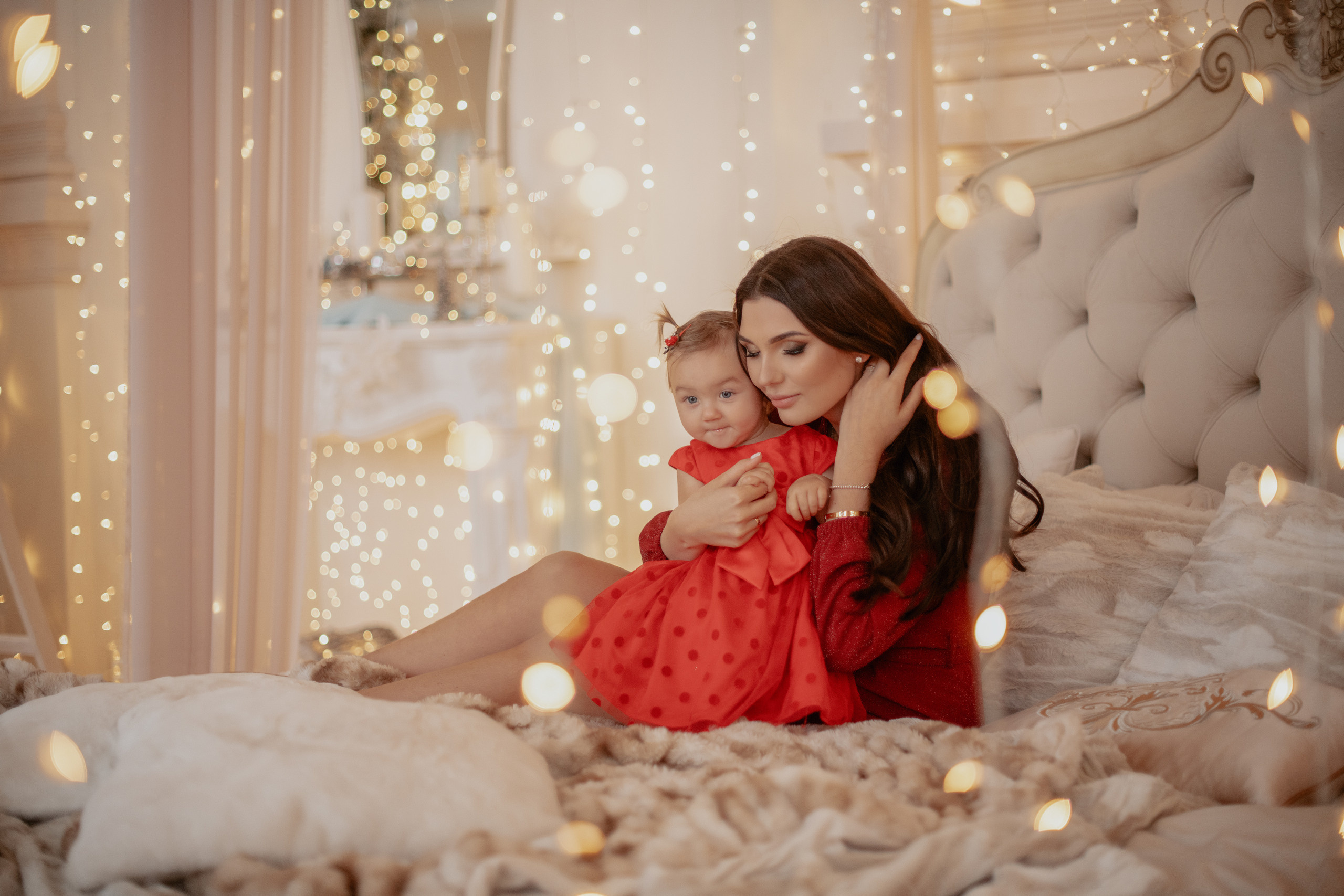 Семейная новогодняя фотосессия в студии-замке в Бероуне. Профессиональный фотограф в Праге Анастасия Харитонова