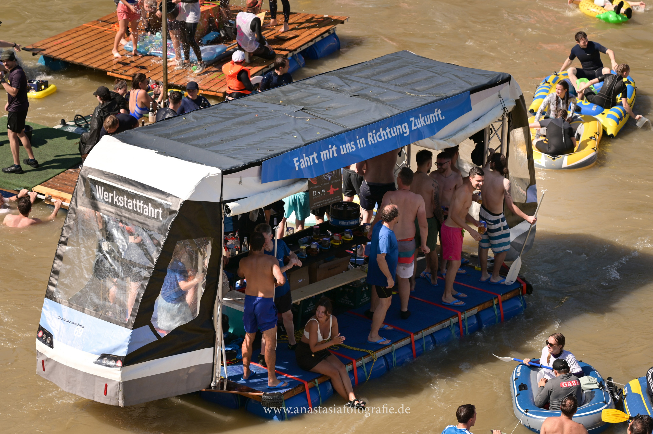 Nabada Ulm 2025. Newbornfotograf Kinderfotograf Ulm Familienfotograf Anastasia Neu-Ulm