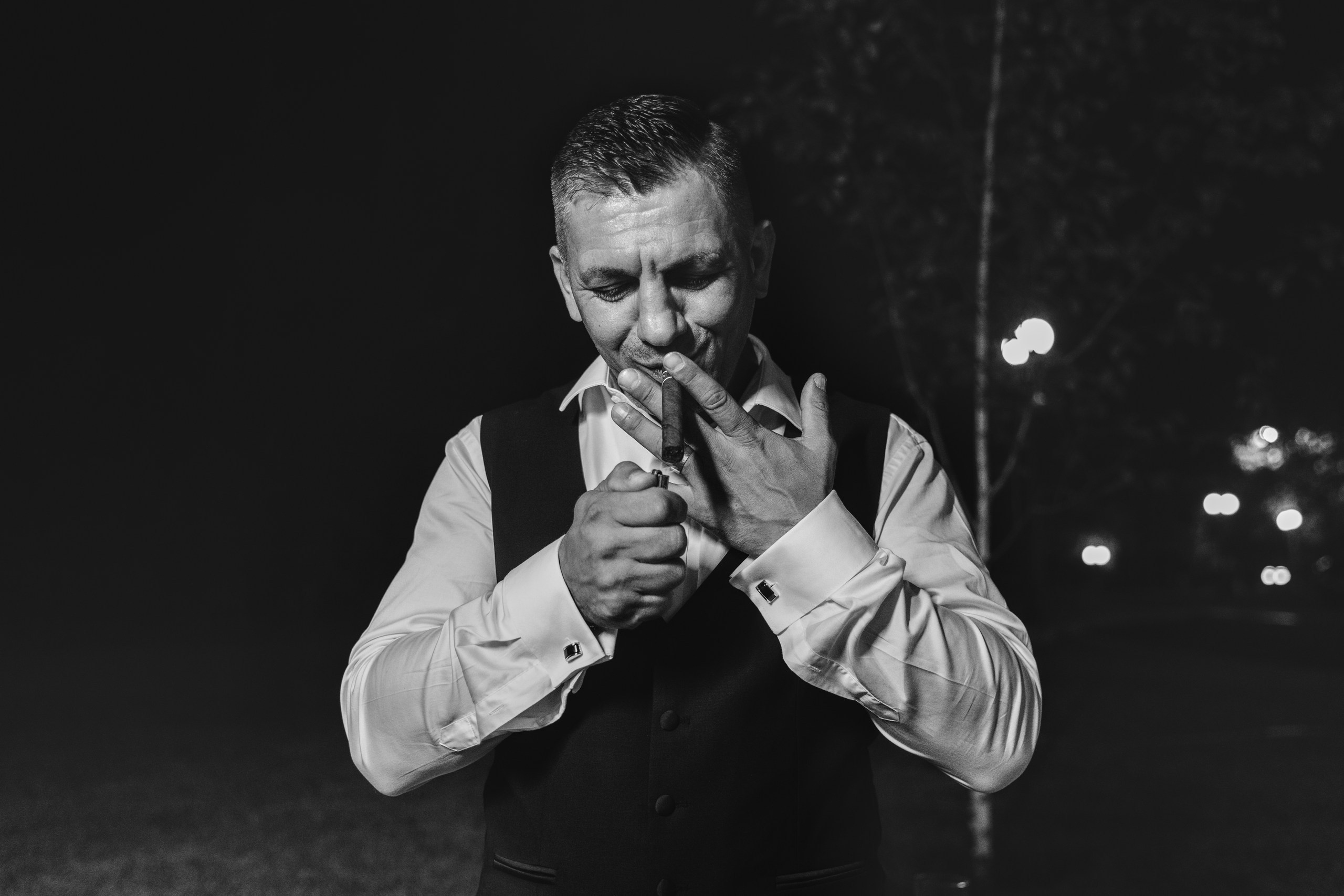 fotograf botez , fotografie botez Botoșani, fotograf Alin Chirilă, amintiri botez, fotografii botez, botez Miruna Parascheva, fotograf copii, fotografie botez în Botoșani-alt="botez , fotografie botez Alin Chirilă, amintiri botez, fotografii emoționante botez Botoșani"-- fotografii-botez-bebelus- amintiri-botez-micuț- moment-sfânt-crestinare- fotografie-emotionanta-botez- detalii-botez-bebelusi- parinti-fericiti-la-botez- fotograf-botez-profesionist- botez-in-biserica-ortodoxa- micuț-botezat-cu-emoție- zâmbete-și-lacrimi-la-botez- bebeluș-la-cristelniță- decor-botez-colorat- botez-cu-dragoste-și-credință- emotie-pura-la-botez- fotograf-botez-botosani- botez-iasi-suceava-fotograf- amintiri-nepretuite-botez-- Preotul ținându-l pe micuțul Mathias Gabriel la botez, în biserica Înălțarea Domnului, Copălău - Detalii de la botezul lui Mathias – lumânare, trusou și icoană - Familia lui Mathias Gabriel alături de micuț, în ziua botezului - Portret emoționant cu mama și bebelușul în brațe, în biserică,fotograf profesionist evenimente Botoșani, Iași, Suceava, Fălticeni, Bacău, Pașcani, Roman - AlinoFotoStudio by Alin Chirilă - servicii foto nuntă, botez, cununie, ședințe foto creative, albume personalizate, fotografii emoționante și calitative pentru cele mai importante momente din viață,fotograf nuntă Botoșani Alin Chirilă, ședință foto botez Iași - AlinoFotoStudio, servicii fotograf profesionist evenimente Suceava, fotograf cununie civilă Fălticeni - Alin Chirilă, album foto nuntă personalizat Bacău.“Bebeluș botezat în biserică, ținut în brațe de nași” • “Detaliu cu lumânarea de botez decorată cu flori albe” • “Părinți emoționați alături de copilul lor la ceremonia de botez” • “Masa festivă de botez cu decor tematic și tort personalizat” • “Momentul în care preotul toarnă apă sfințită pe fruntea bebelușului” “Bebeluș în rochie albă de botez, zâmbind în brațele mamei” • “Detaliu cu cruciulița de botez așezată pe o pernă de satin” • “Părinți și nași aprinzând lumânările în timpul ceremoniei de botez” • “Tort de botez decorat cu figurine tematice și numele copilului” • “Copil botezat dormind liniștit în pătuțul decorat festiv” • “Momentul în care preotul binecuvântează copilul în fața altarului” • “Invitați adunându-se în jurul mesei festive la petrecerea de botez” • “Bebeluș ținând în mână o jucărie personalizată primită la botez” • “Familie fericită pozând împreună după ceremonia de botez” • “Decor tematic cu baloane și flori la locația petrecerii de botez” fotograf Botoșani fotograf evenimente fotograf botez Alin Chirila fotograf alinofotostudio.fotograf botez Amelis Maria, fotografie botez Botoșani, fotograf Alin Chirilă, amintiri botez, fotografii botez, botez Amelis Maria, fotograf copii, fotografie botez în Botoșani,