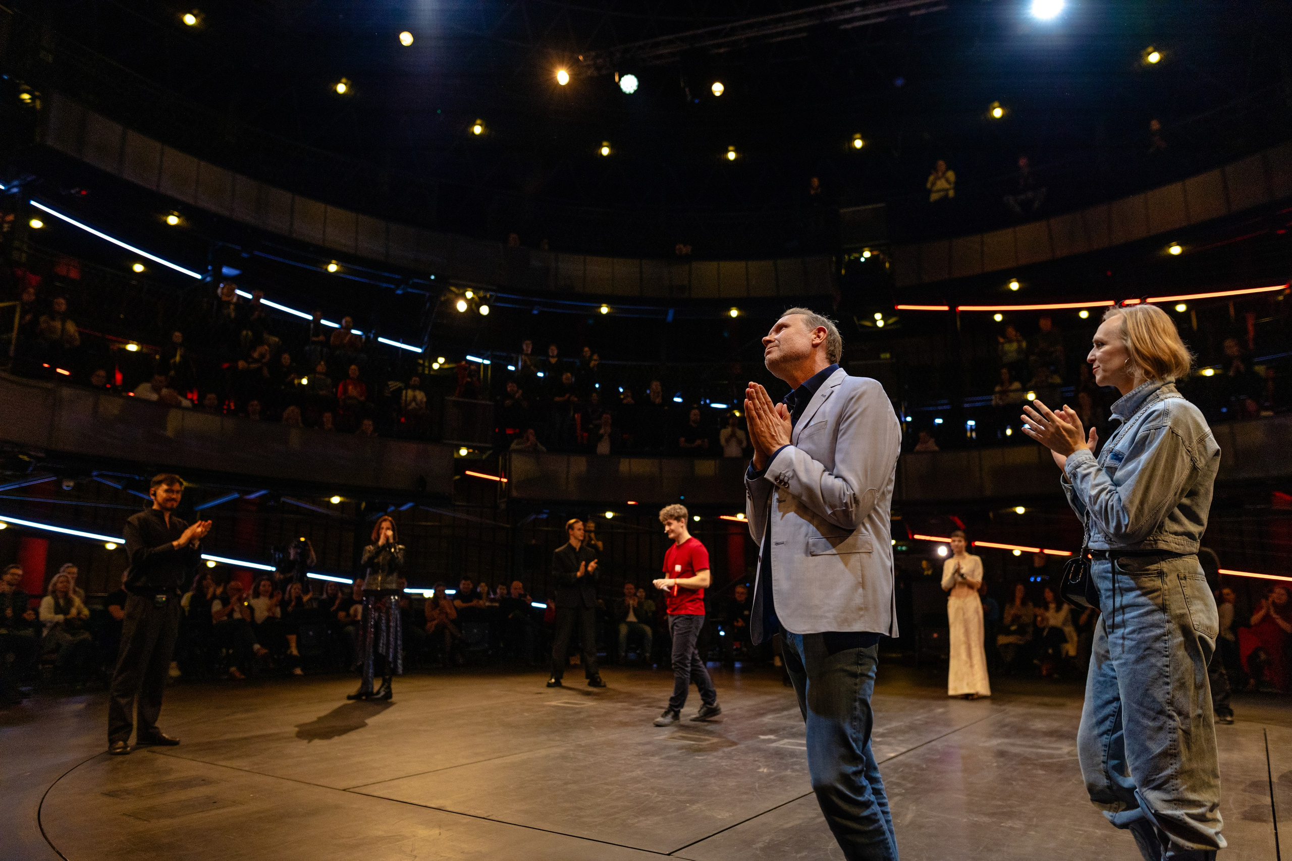 Eventová fotografie. Dana Lišková — Empatická fotografka | Introspektivní umělkyně | Neurodivergentní koučka| Zakladatelka Artepy.cz