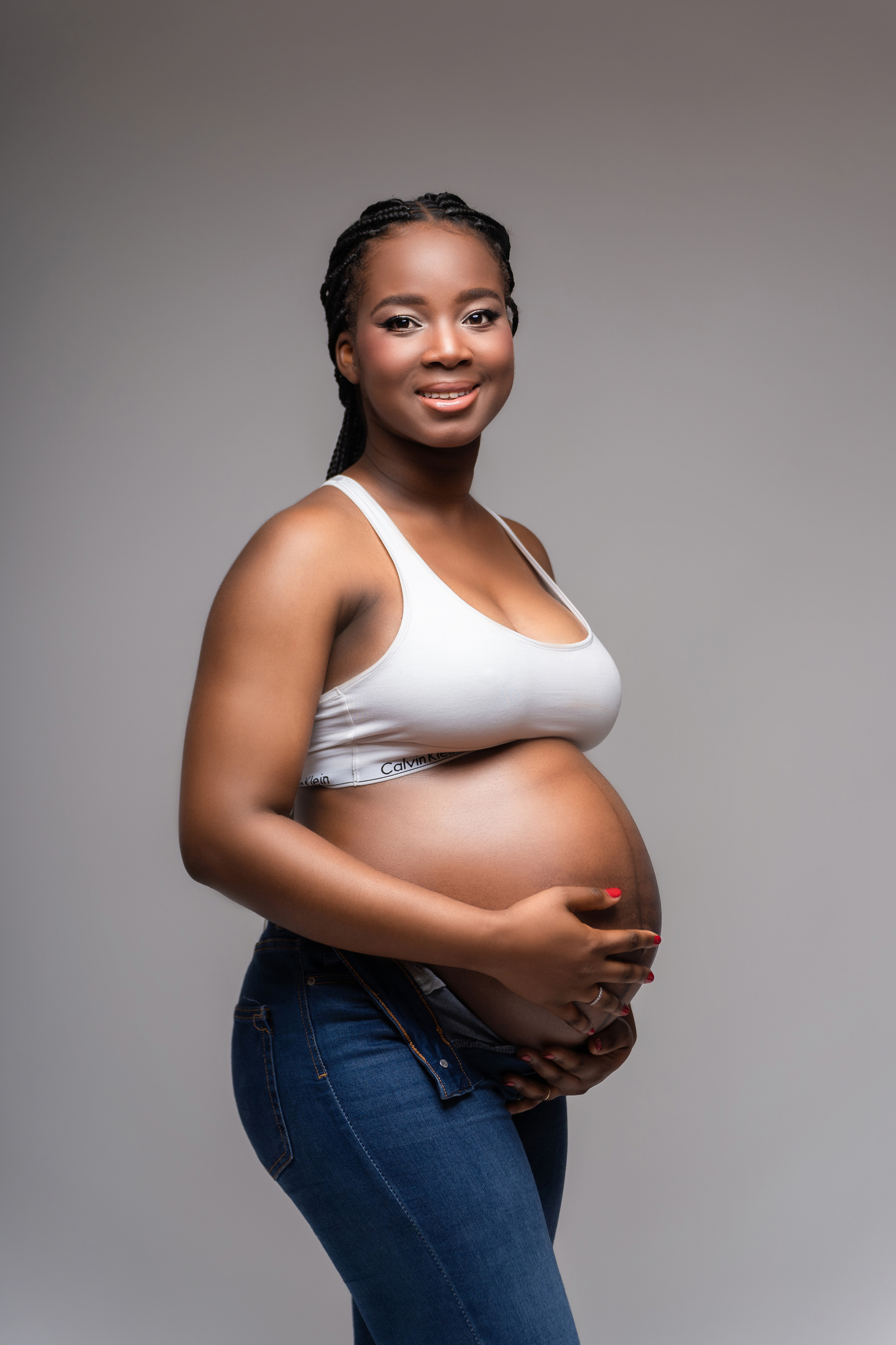 Photographe grossesse Paris, Pregnancy photographer Paris. Photographer in Paris