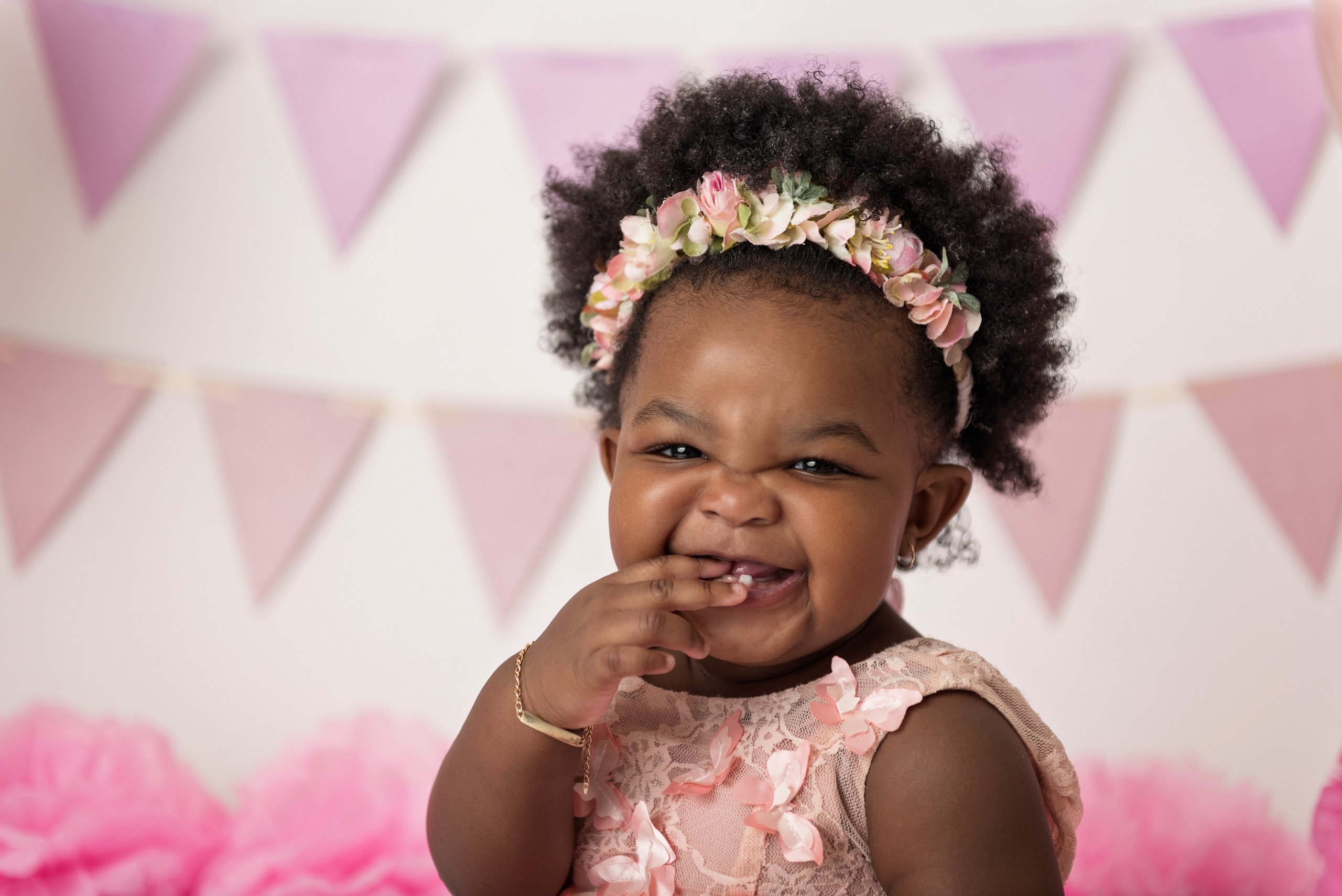 Cake smash session price guide. Newborn and family photographer. Hills District. Sydney