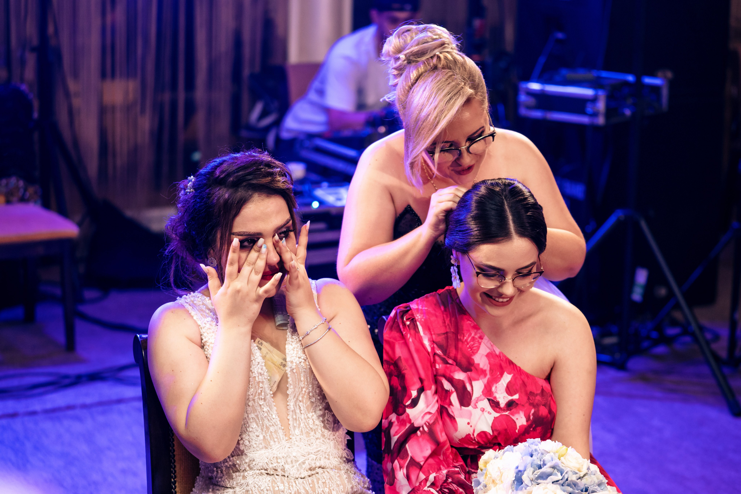 Crina & Cătălin. Acasă