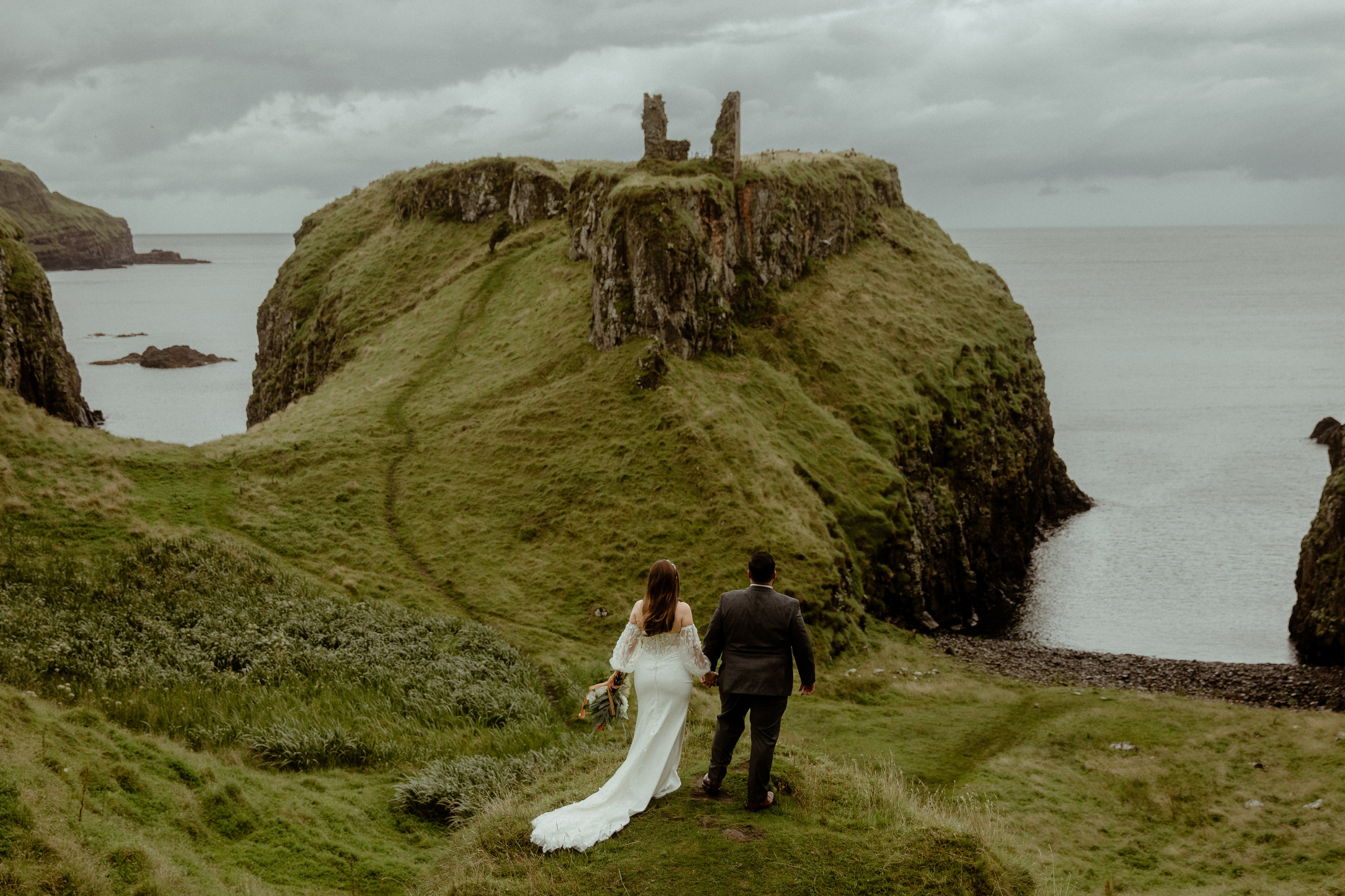 Ireland Elopement Photographer. Iceland elopement photo and video | Nikolaichik Photo