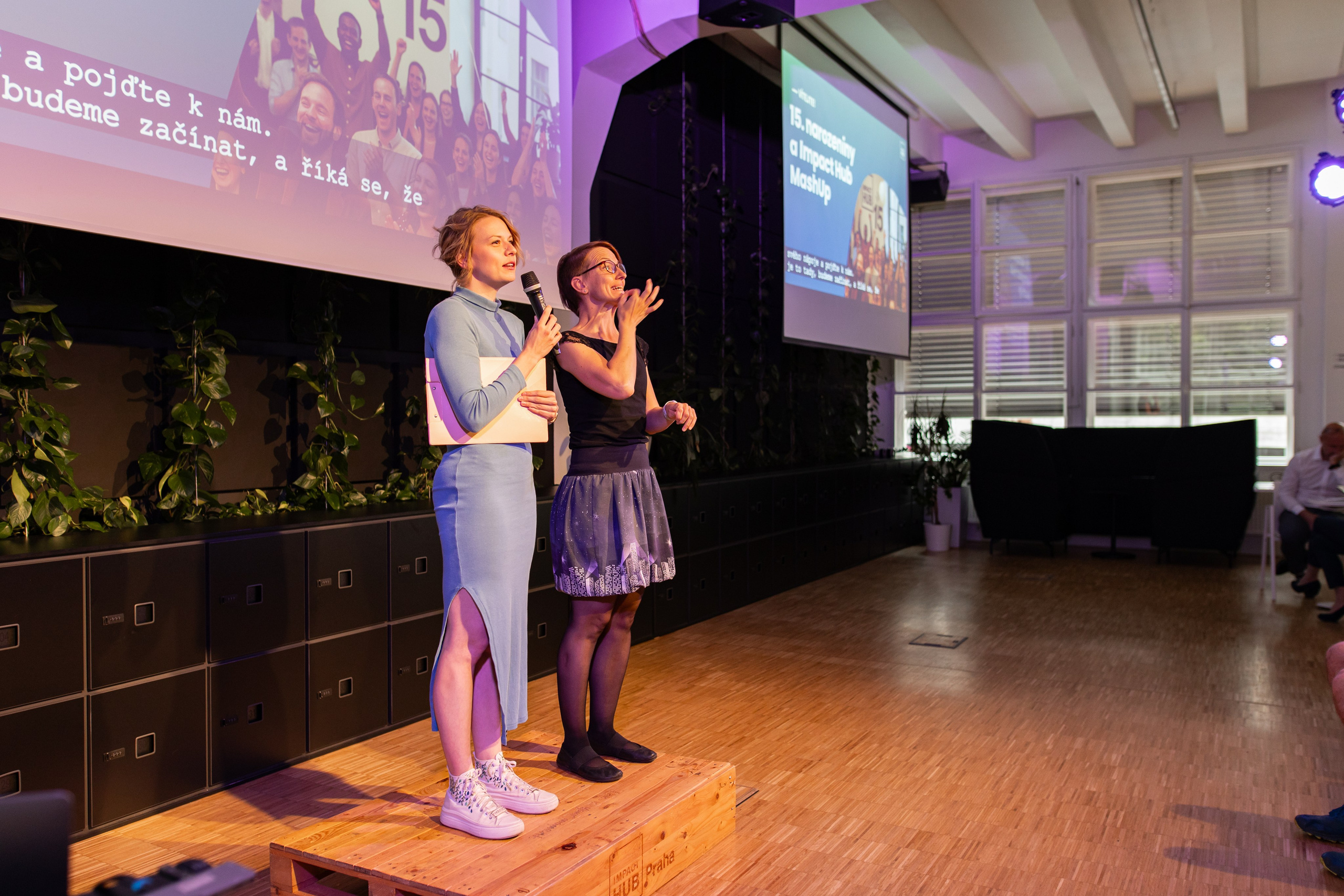 Eventová fotografie. Dana Lišková — Empatická fotografka | Introspektivní umělkyně | Neurodivergentní koučka| Zakladatelka Artepy.cz