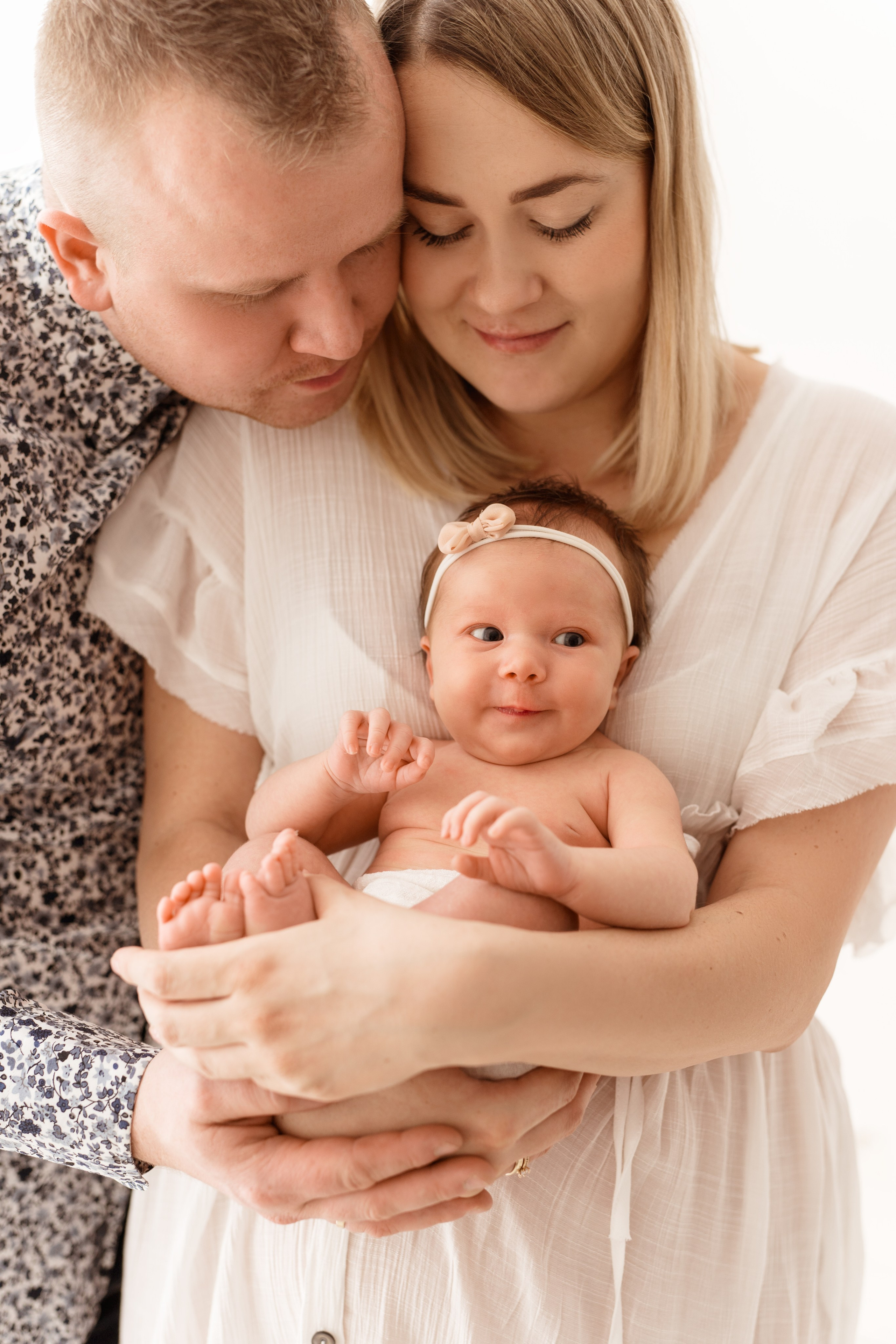 Malutka Pola i jej pierwsza sesja. Fotograf Łódź - sesja ciążowa, noworodkowa, dziecięca. Studio w Łodzi