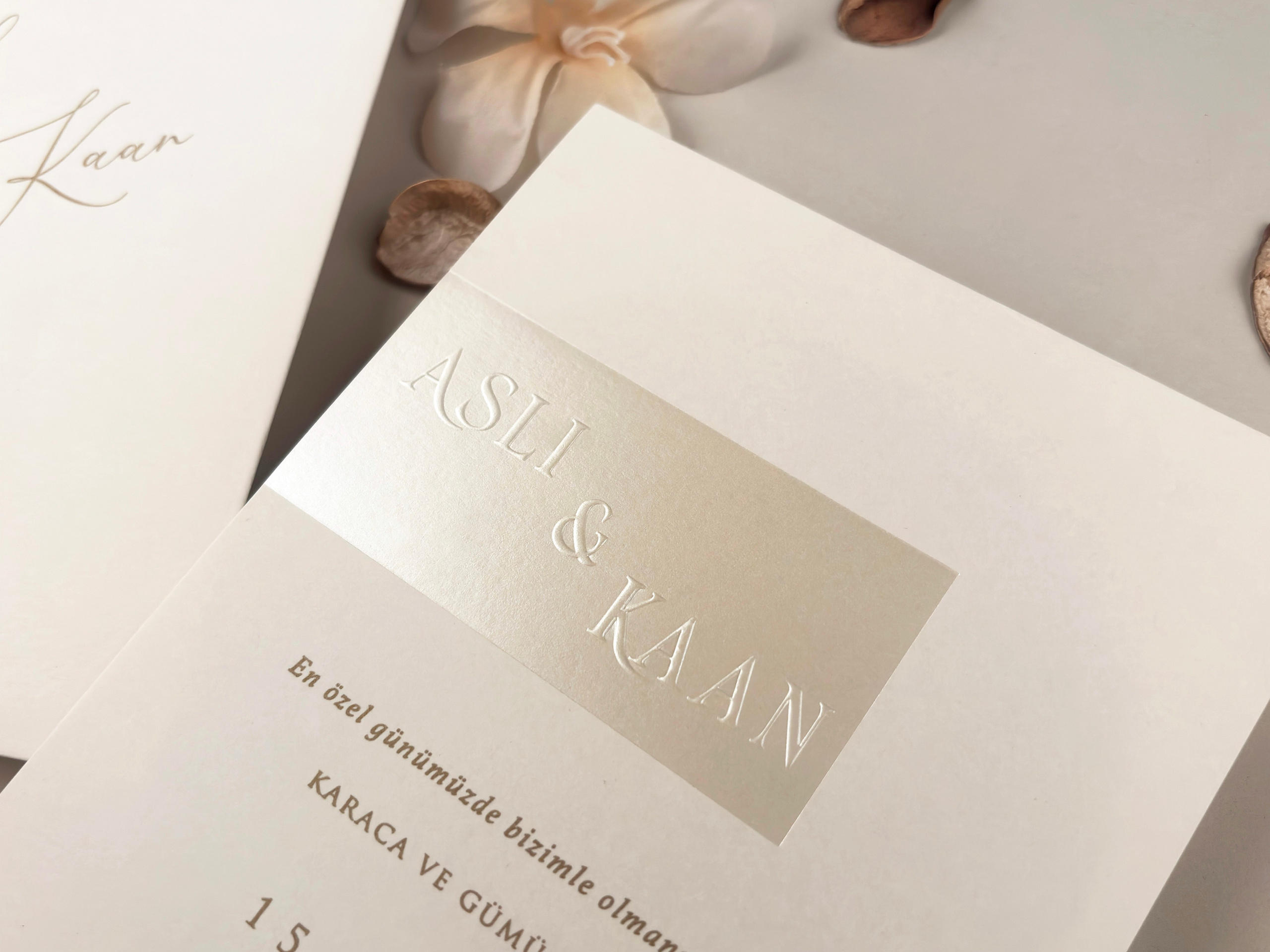 Invitații Elegante și Refined: Catalogul Ellite | Nunta, Petreceri, Evenimente Corporate.- invitații nuntă - modele invitații nuntă - invitații nuntă 2025 - invitații de nuntă elegante - invitații de nuntă personalizate - invitații nuntă online - invitații nuntă handmade - catalog invitații nuntă - invitații originale nuntă - invitații de nuntă moderne - invitații nuntă vintage - invitații nuntă rustice - invitații nuntă clasice - design invitații nuntă - invitații de nuntă cu tematică.- invitații nuntă florale - invitații nuntă boho - invitații nuntă aurii - invitații nuntă minimaliste - invitații nuntă cu sigiliu - invitații nuntă cu acuarelă - invitații nuntă cu fotografie - invitații nuntă cu inițiale - invitații nuntă elegante alb-negru - invitații nuntă cu hârtie texturată - invitații nuntă cu decupaj laser - invitații nuntă cu flori uscate. - print invitații nuntă - invitații nuntă personalizate cu numele mirilor - invitații nuntă cu plic inclus - invitații nuntă cu cartolină dublă - invitații nuntă calitate premium - invitații nuntă ieftine - invitații nuntă rapide.- invitații nuntă România - invitații nuntă București / Botoșani . Iași suceava- invitații nuntă cu livrare în țară - invitații nuntă online România.- „Invitație de nuntă elegantă cu design floral și plic crem” - „Model de invitație de nuntă vintage cu sigiliu de ceară” - „Set complet invitații de nuntă personalizate cu inițialele mirilor” - „Invitație de nuntă modernă cu design minimalist și text negru pe fundal alb” - „Invitație de nuntă rustică pe hârtie kraft cu șnur de iută” - „Invitație de nuntă cu decupaj laser și detalii aurii” - „Invitație de nuntă în stil boho cu imprimeu floral colorat” - „Invitație romantică de nuntă cu flori uscate și panglică din satin” - „Invitație de nuntă clasică cu monogramă și font caligrafic” - „Invitație de nuntă în stil glamour cu folie aurie și text embosat”- „Model de invitație de nuntă 2025 cu design elegant și font modern” - „Cele mai noi invitații de nuntă 2025 – stil floral, sofisticat”