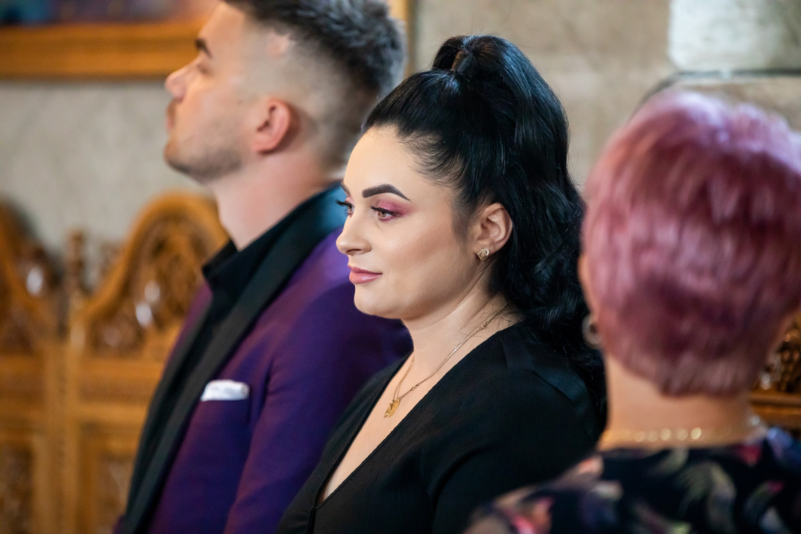 “Bebeluș botezat în biserică, ținut în brațe de nași” • “Detaliu cu lumânarea de botez decorată cu flori albe” • “Părinți emoționați alături de copilul lor la ceremonia de botez” • “Masa festivă de botez cu decor tematic și tort personalizat” • “Momentul în care preotul toarnă apă sfințită pe fruntea bebelușului” “Bebeluș în rochie albă de botez, zâmbind în brațele mamei” • “Detaliu cu cruciulița de botez așezată pe o pernă de satin” • “Părinți și nași aprinzând lumânările în timpul ceremoniei de botez” • “Tort de botez decorat cu figurine tematice și numele copilului” • “Copil botezat dormind liniștit în pătuțul decorat festiv” • “Momentul în care preotul binecuvântează copilul în fața altarului” • “Invitați adunându-se în jurul mesei festive la petrecerea de botez” • “Bebeluș ținând în mână o jucărie personalizată primită la botez” • “Familie fericită pozând împreună după ceremonia de botez” • “Decor tematic cu baloane și flori la locația petrecerii de botez” fotograf Botoșani fotograf evenimente fotograf botez Alin Chirila fotograf alinofotostudio,- Preotul ținându-l pe micuțul Mathias Gabriel la botez, în biserica Înălțarea Domnului, Copălău - Detalii de la botezul lui Mathias – lumânare, trusou și icoană - Familia lui Mathias Gabriel alături de micuț, în ziua botezului - Portret emoționant cu mama și bebelușul în brațe, în biserică,fotograf profesionist evenimente Botoșani, Iași, Suceava, Fălticeni, Bacău, Pașcani, Roman - AlinoFotoStudio by Alin Chirilă - servicii foto nuntă, botez, cununie, ședințe foto creative, albume personalizate, fotografii emoționante și calitative pentru cele mai importante momente din viață,fotograf nuntă Botoșani Alin Chirilă, ședință foto botez Iași - AlinoFotoStudio, servicii fotograf profesionist evenimente Suceava, fotograf cununie civilă Fălticeni - Alin Chirilă, album foto nuntă personalizat Bacău.“Bebeluș botezat în biserică, ținut în brațe de nași” • “Detaliu cu lumânarea de botez decorată cu flori albe” • “Părinți emoționați alături de copilul lor la ceremonia de botez” • “Masa festivă de botez cu decor tematic și tort personalizat” • “Momentul în care preotul toarnă apă sfințită pe fruntea bebelușului” “Bebeluș în rochie albă de botez, zâmbind în brațele mamei” • “Detaliu cu cruciulița de botez așezată pe o pernă de satin” • “Părinți și nași aprinzând lumânările în timpul ceremoniei de botez” • “Tort de botez decorat cu figurine tematice și numele copilului” • “Copil botezat dormind liniștit în pătuțul decorat festiv” • “Momentul în care preotul binecuvântează copilul în fața altarului” • “Invitați adunându-se în jurul mesei festive la petrecerea de botez” • “Bebeluș ținând în mână o jucărie personalizată primită la botez” • “Familie fericită pozând împreună după ceremonia de botez” • “Decor tematic cu baloane și flori la locația petrecerii de botez” fotograf Botoșani fotograf evenimente fotograf botez Alin Chirila fotograf alinofotostudio.fotograf botez Amelis Maria, fotografie botez Botoșani, fotograf Alin Chirilă, amintiri botez, fotografii botez, botez Amelis Maria, fotograf copii, fotografie botez în Botoșani,