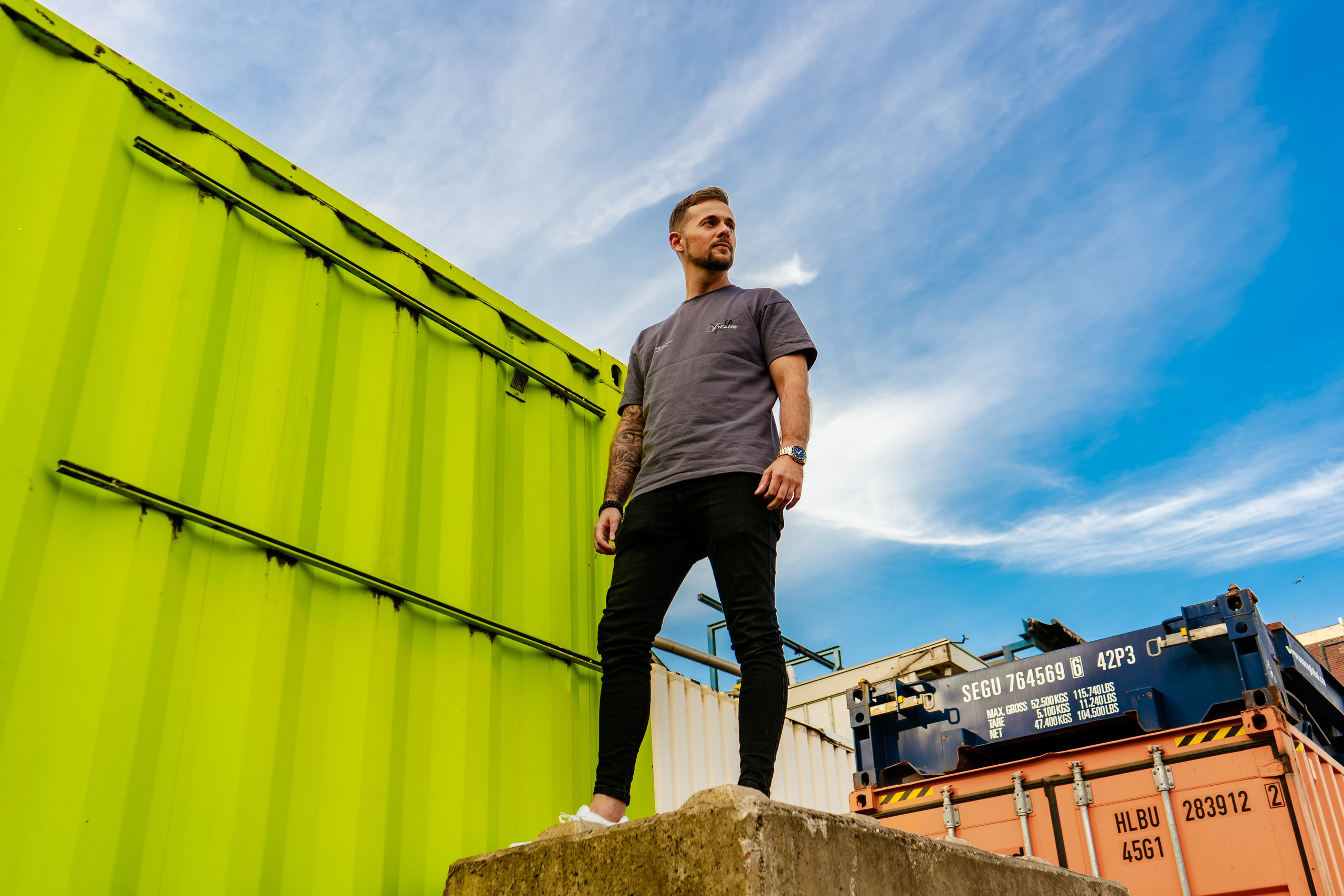 Photographer in Chisinau — Raymond | Portraits, Events & Product Photography