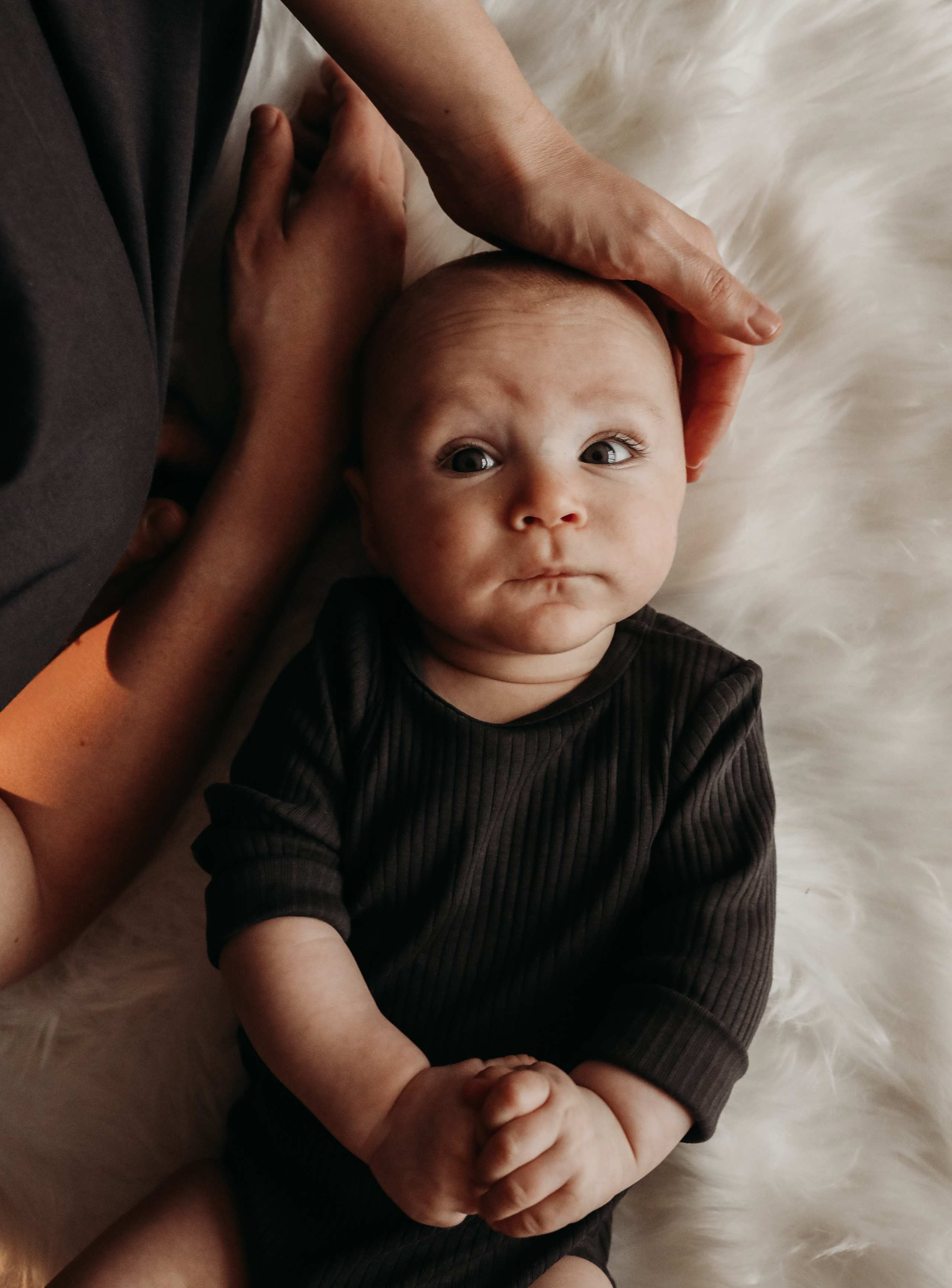 Newborn Fotoshooting ohne Stress?f. Hochzeitsfotograf und Familienfotograf in Neustadt an der Weinstraße, Haßloch, Ludwigshafen, Speyer und Landau - Ekaterina Seoud