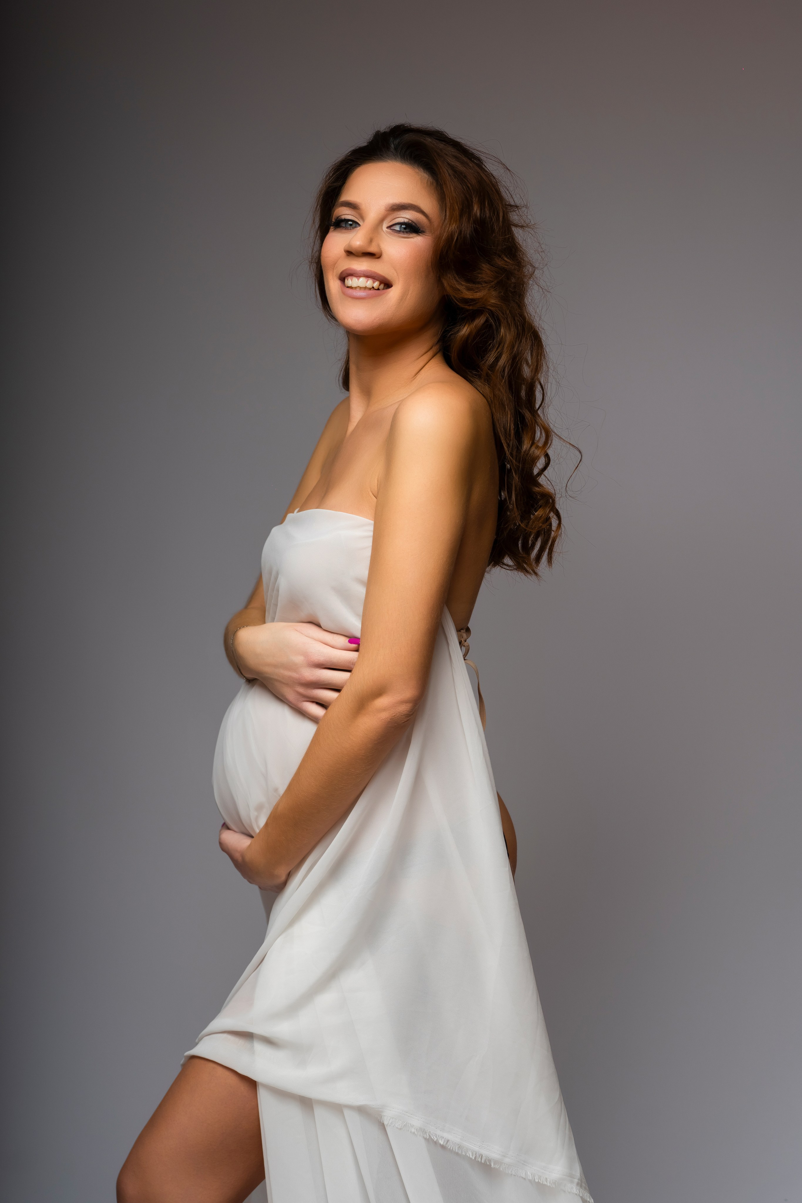 Photographe grossesse Paris, Pregnancy photographer Paris. Photographer in Paris