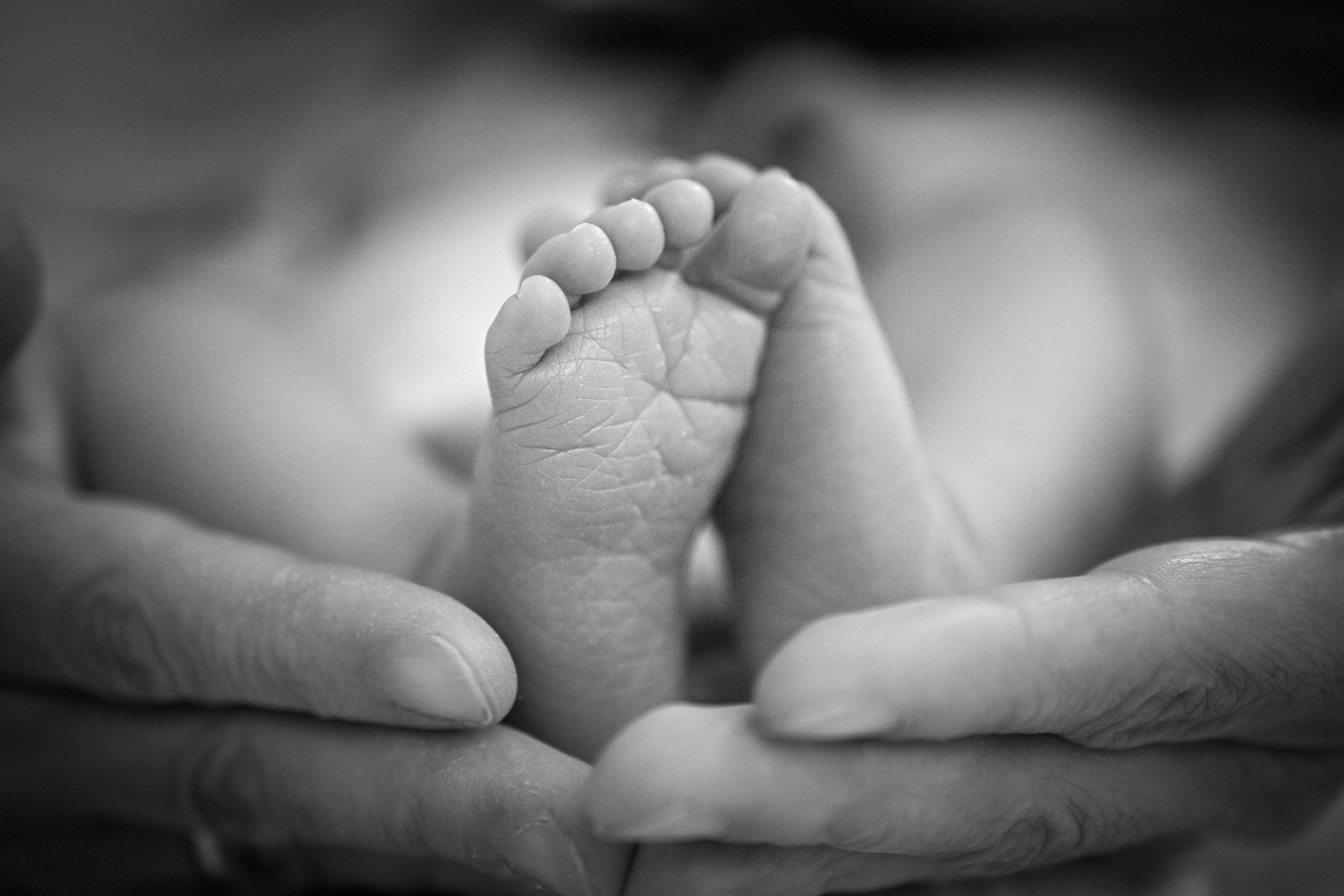 You Don’t Need a Perfect Home for Perfect Photos: A Story From My Newborn Sessions. Family & Maternity Photographer in Dresden Tatiana Mudryak