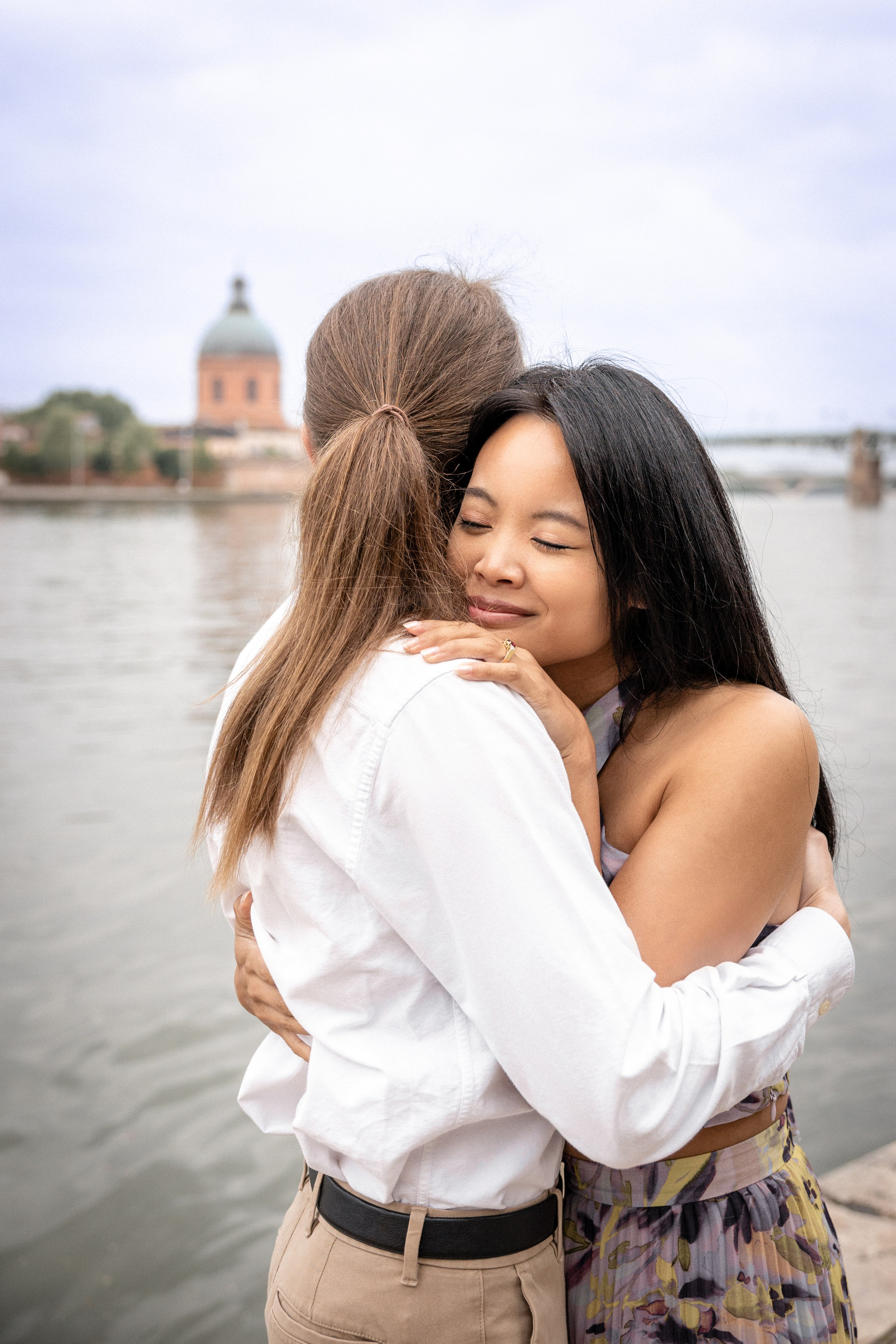 Séance photo de fiançailles à Toulouse. Eugénie Smirnova — Photographe à Toulouse et dans le Sud-Ouest