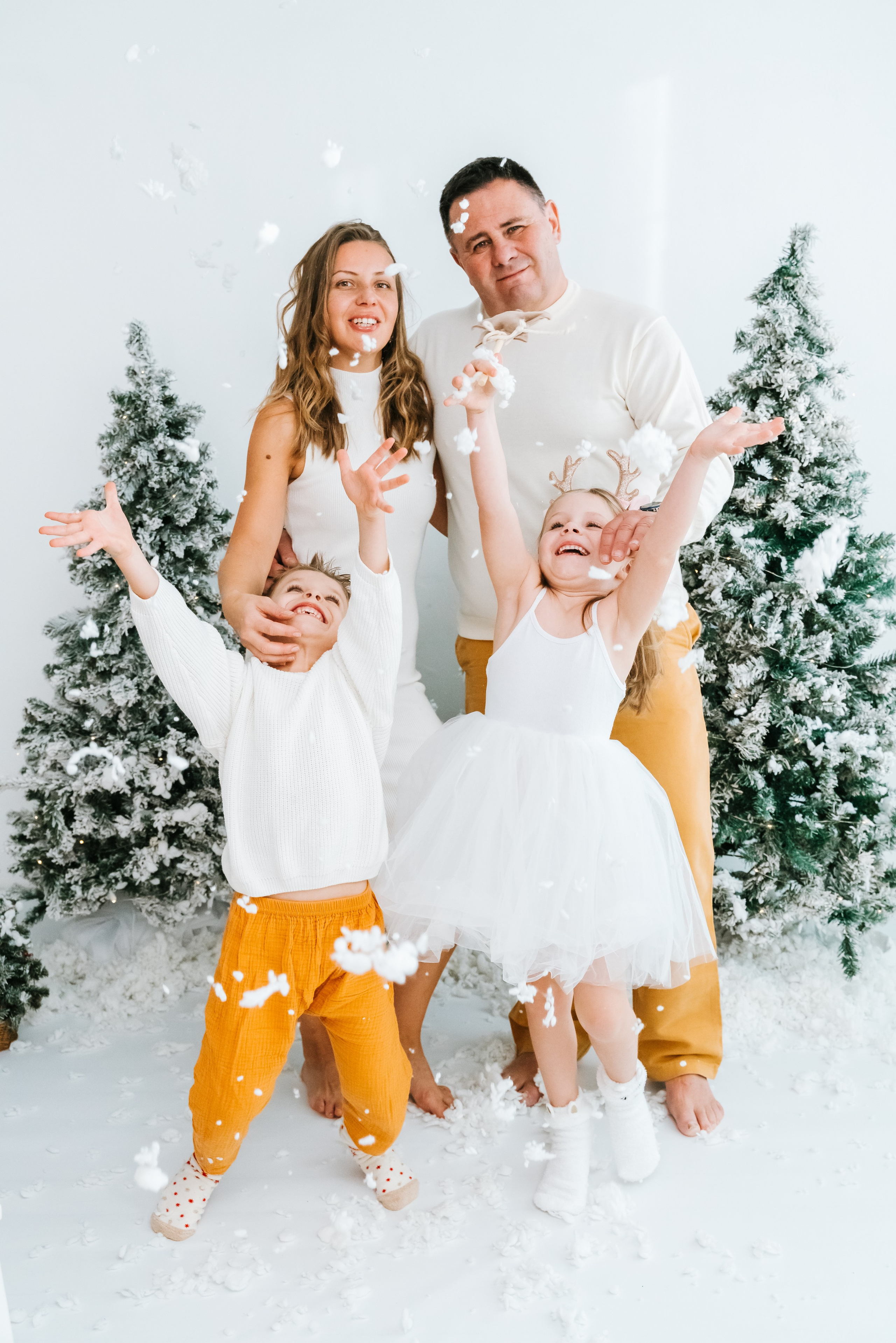 Servizi fotografici di Natale 2025. Svitlana Miahka fotografa a Genova