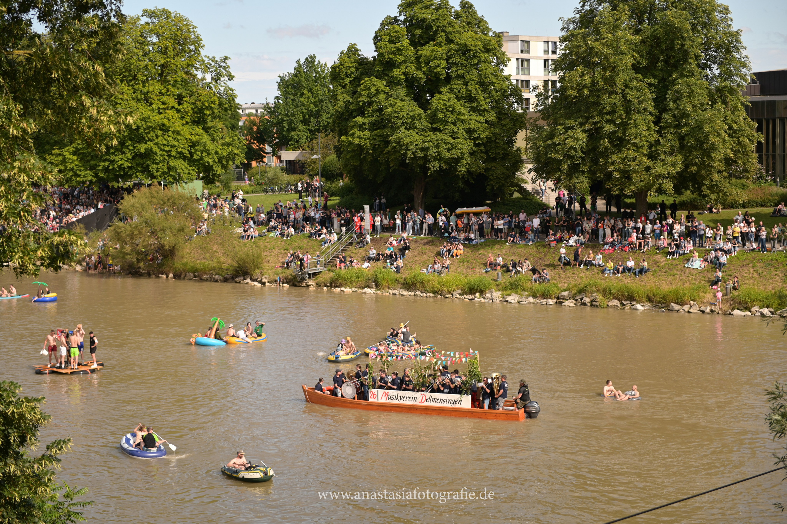 Nabada Ulm 2025. Newbornfotograf Kinderfotograf Ulm Familienfotograf Anastasia Neu-Ulm