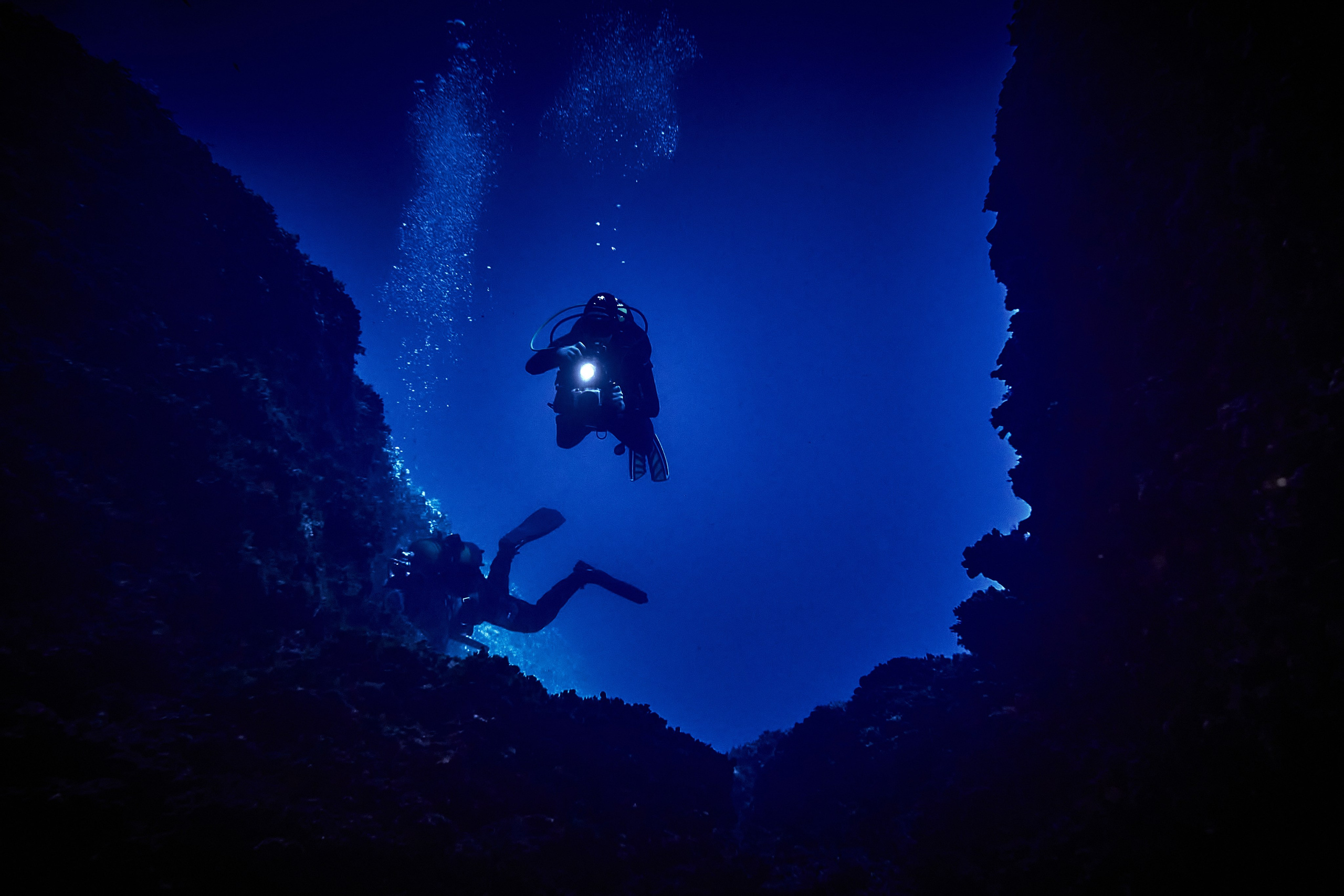 Podwodny fotograf - Andriej Szypilow - underwater photography. Tajemnica - wielka, głęboka i wszechobecna - to jest ta jakość, której przede wszystkim szukam w fotografii podwodnej...