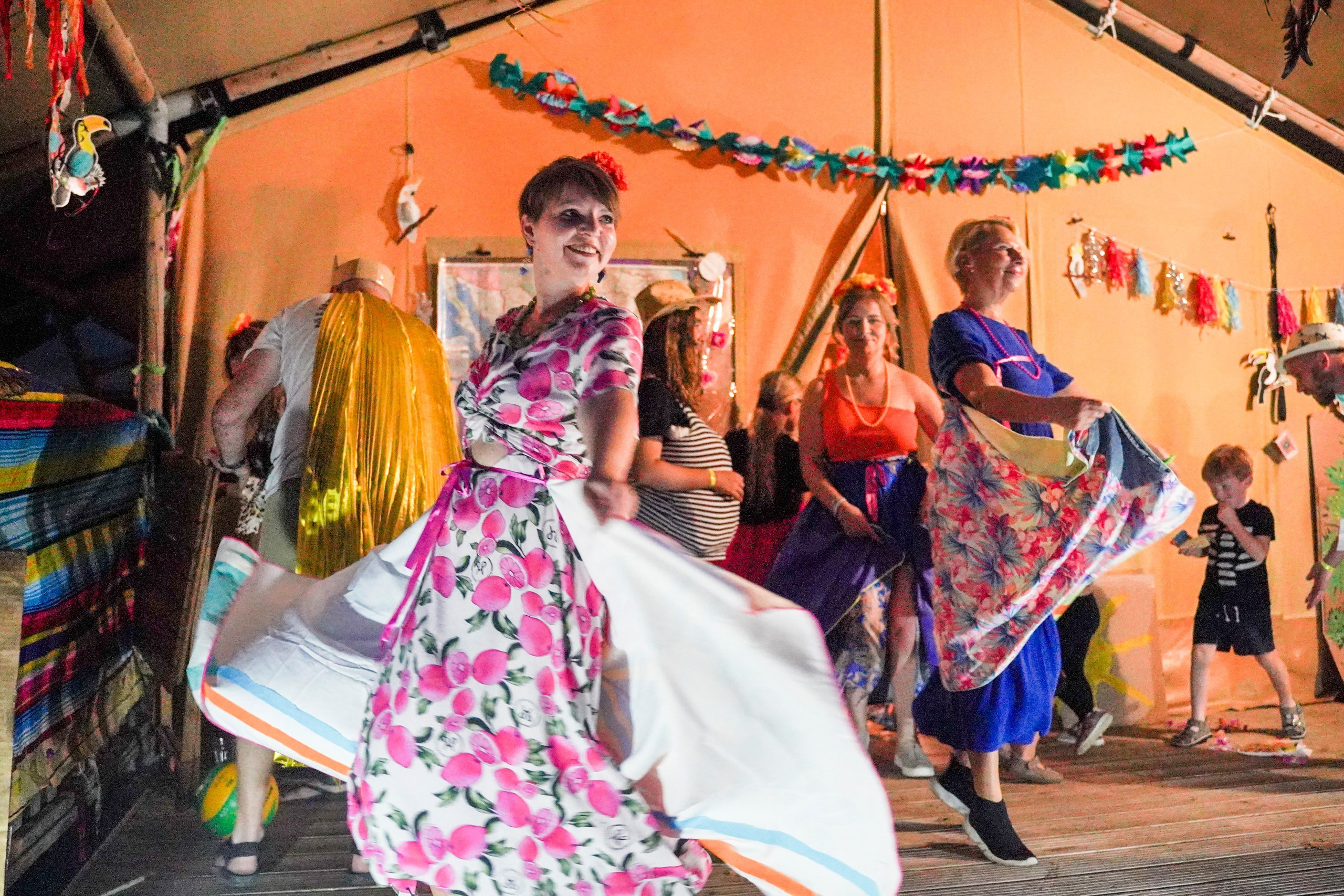 Атмосфера нашего лагеря. Семейные лагеря в Европе с Ниной Янечковой и Ириной Зиновьевой