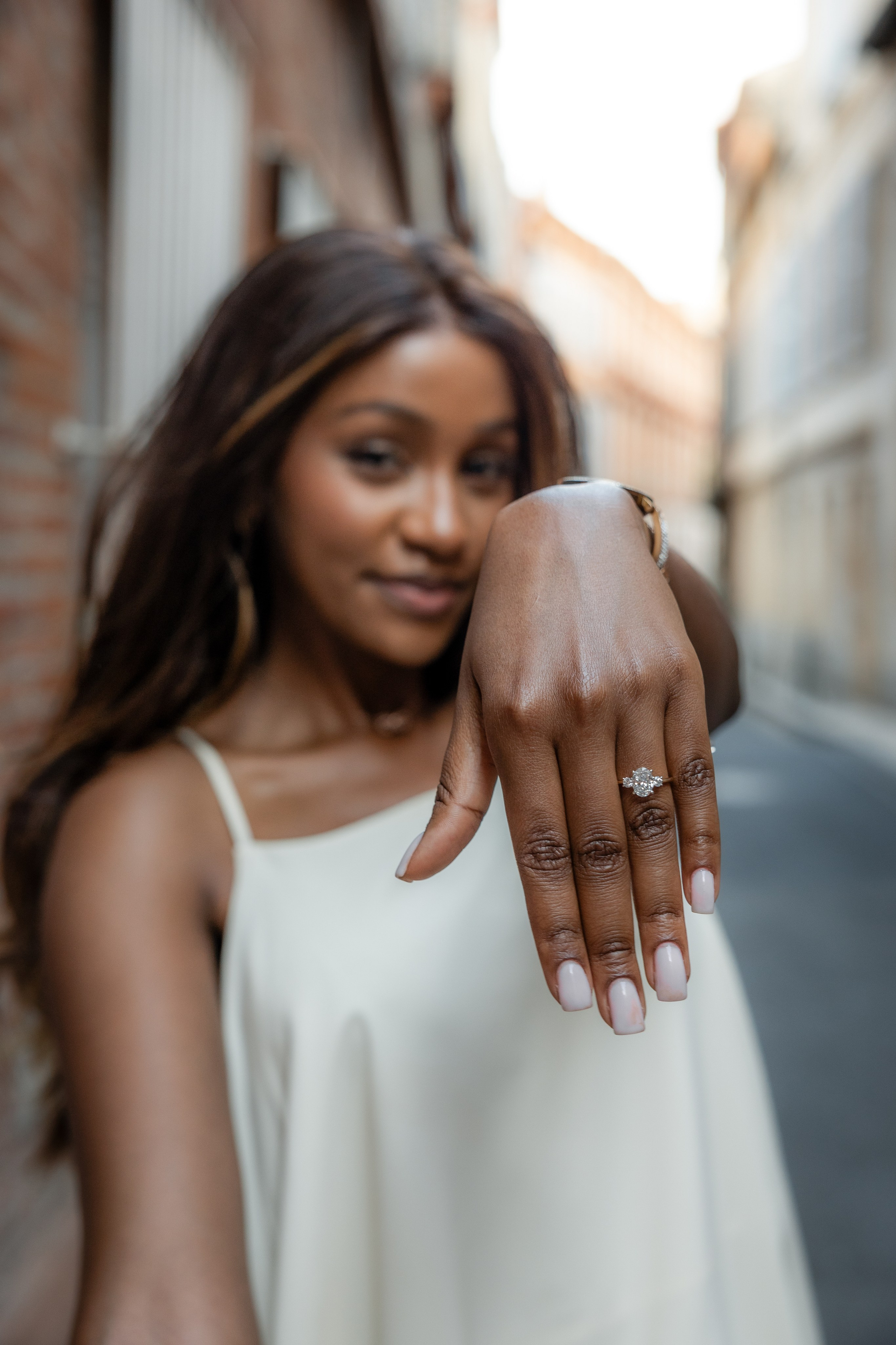 Engagement loves tory photoshoot in Toulouse. Anah & Andrew. Eugenie Smirnova — wedding, corporate and lifestyle photographer in Toulouse and Southwest France