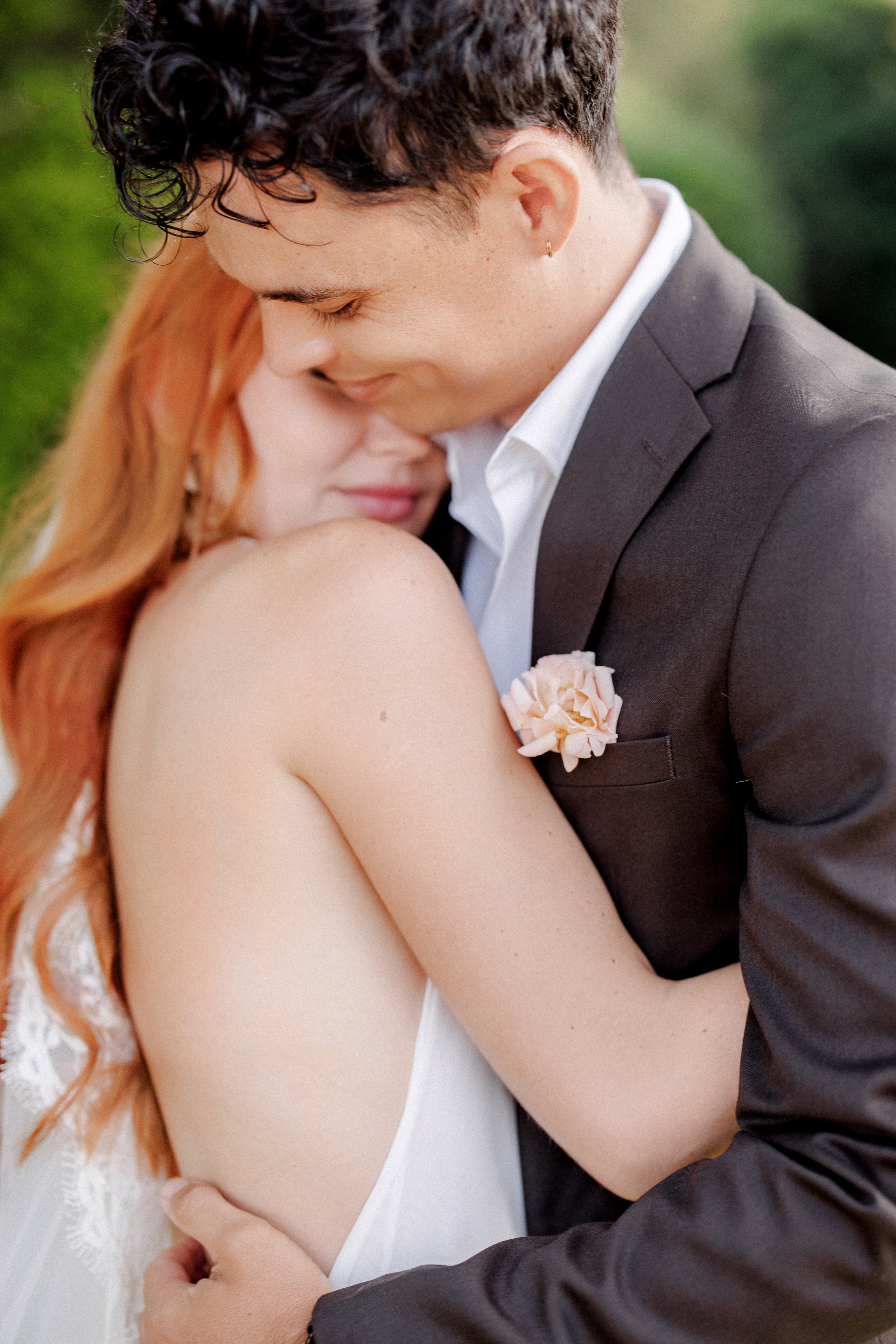 An Early Morning Elopement on Lake Como: A Love Story to Remember. Wedding and Family Photographer Switzerland and Italy. Valeria Diaz